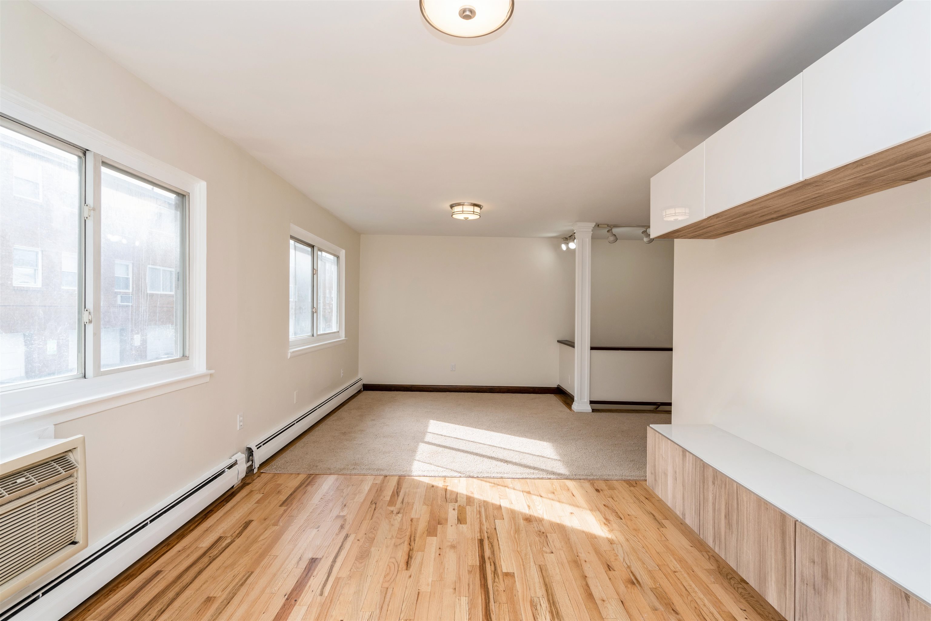 1476B 68TH ST - Photo 2