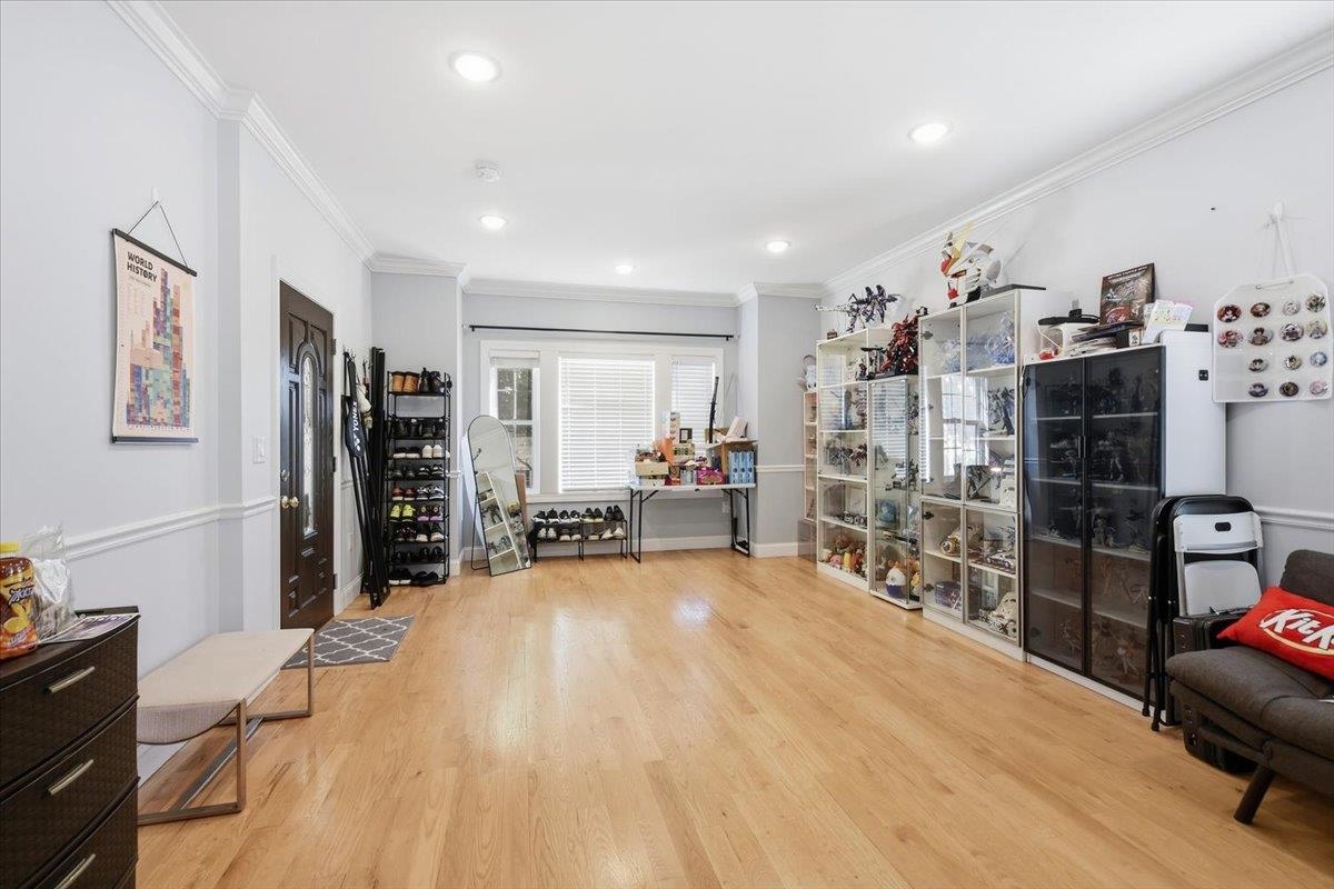 322 CROSS ST - Photo 2