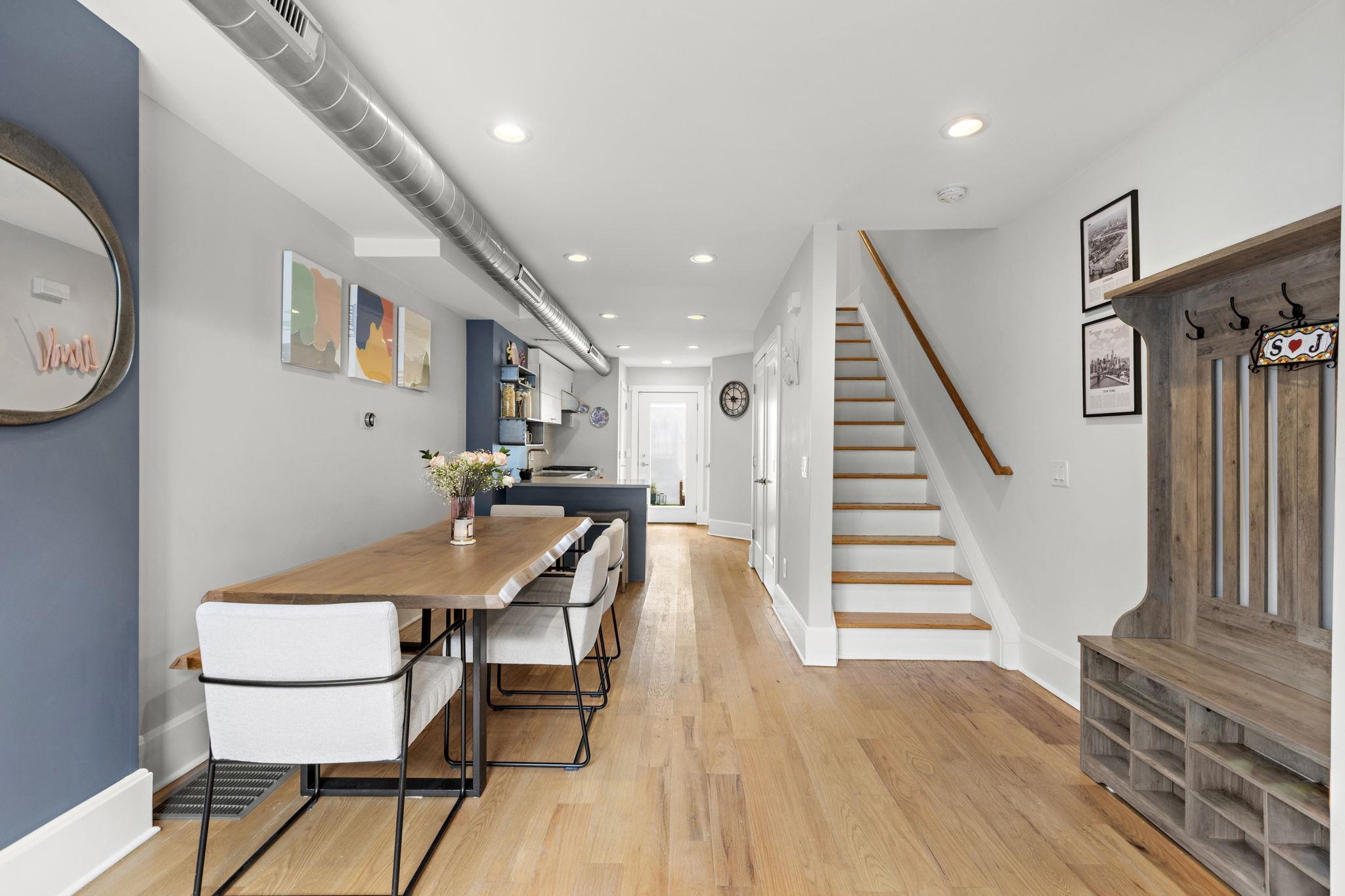 340 5TH ST - Photo 3