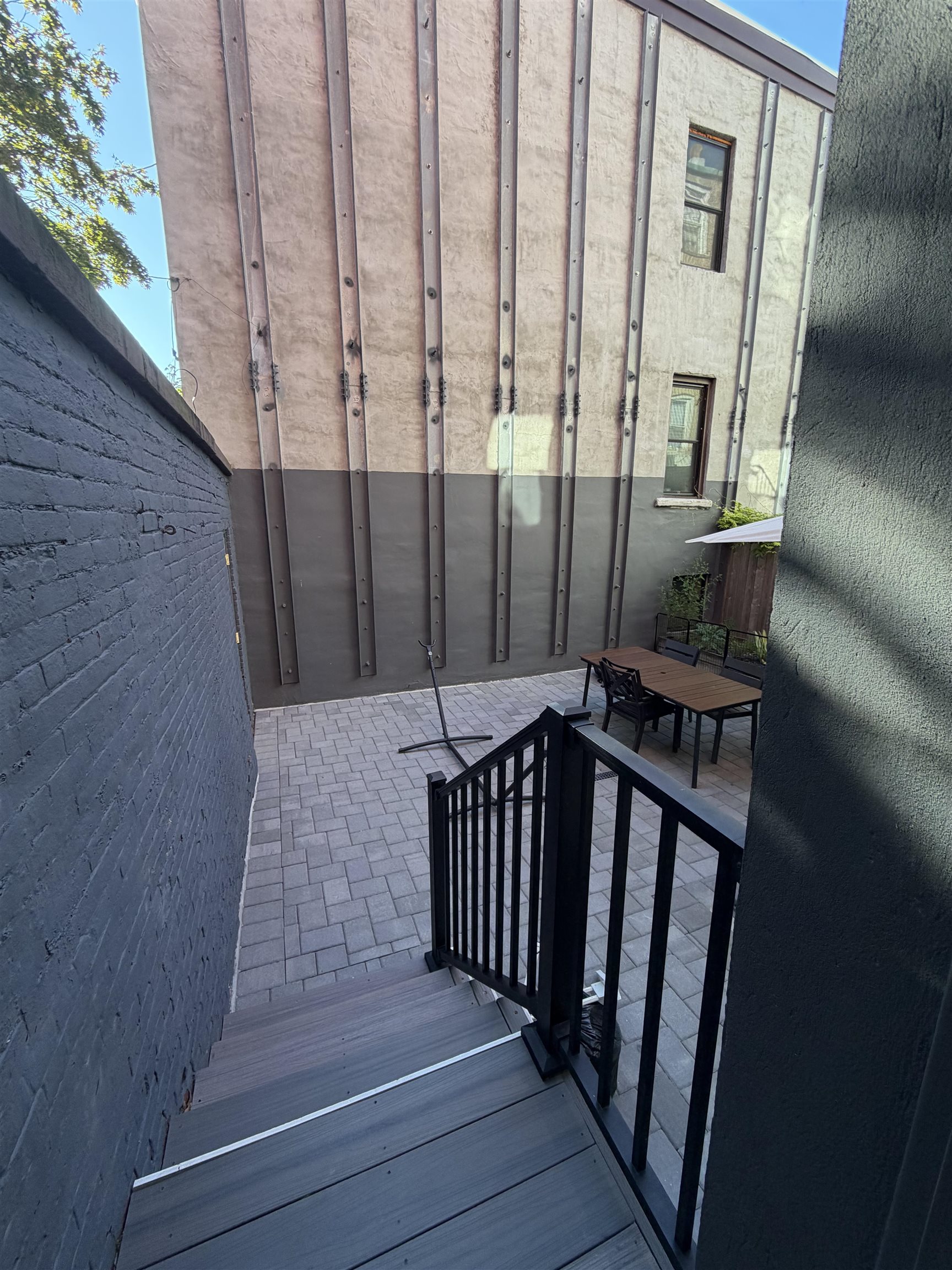 595 JERSEY AVE - Photo 4