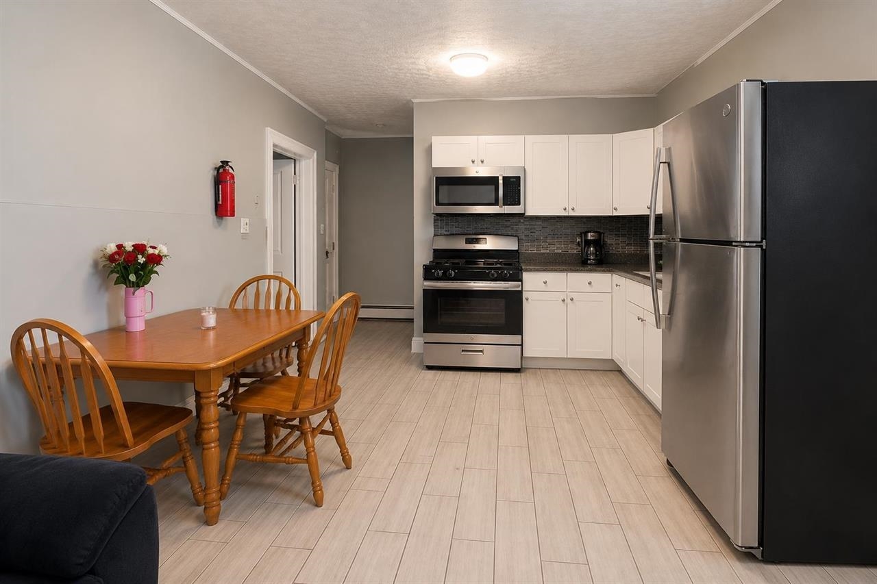 148 CARLTON AVE - Photo 2