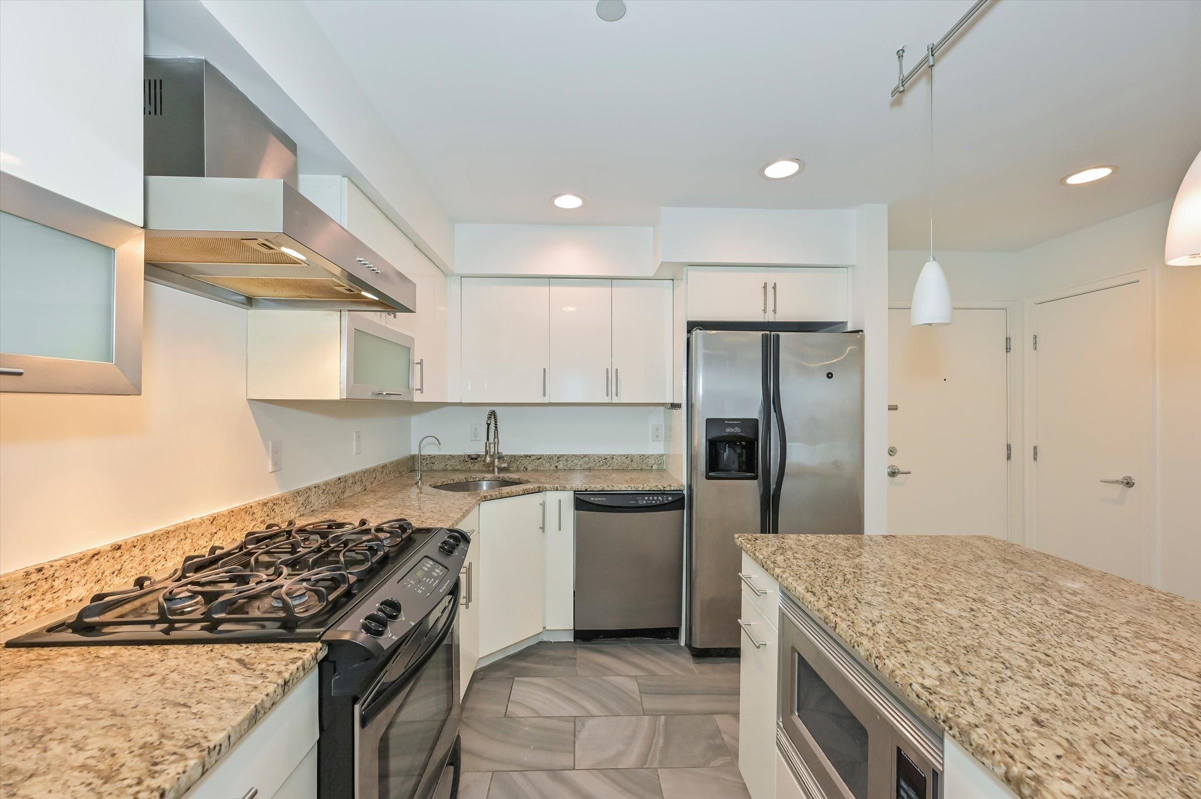 310 CLIFF LANE - Photo 5