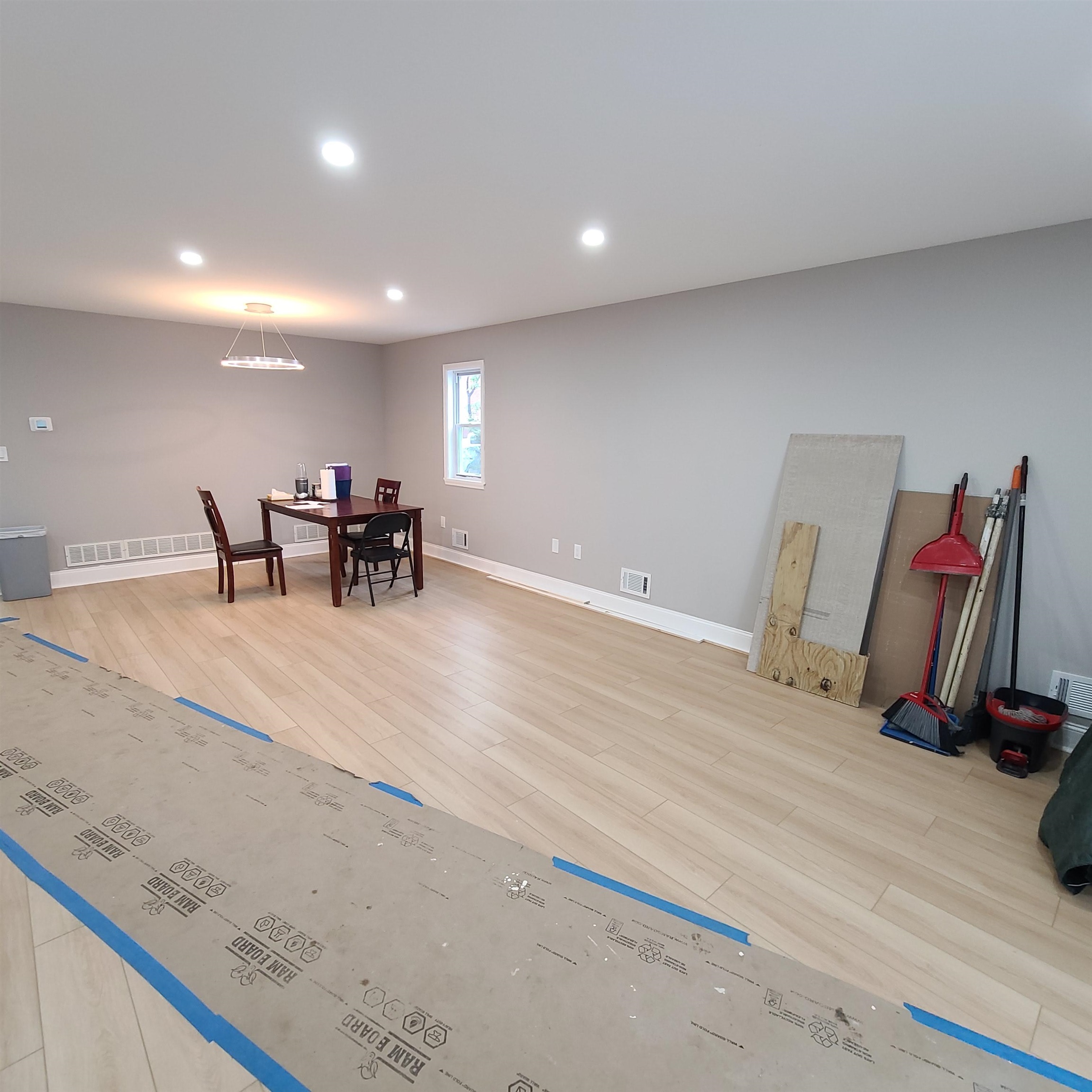1118 85TH ST - Photo 2
