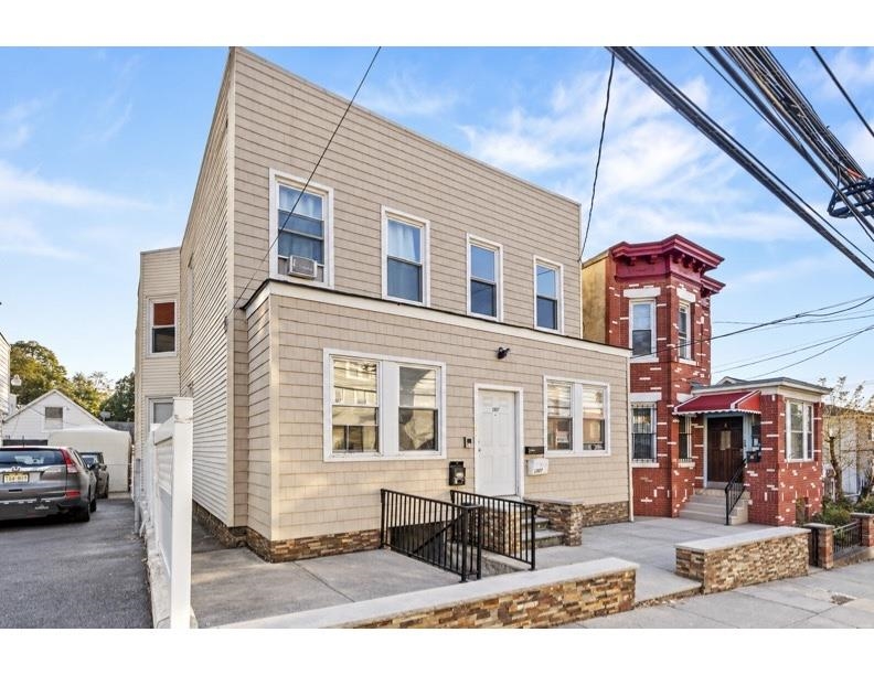 1307 51ST ST - Photo 2