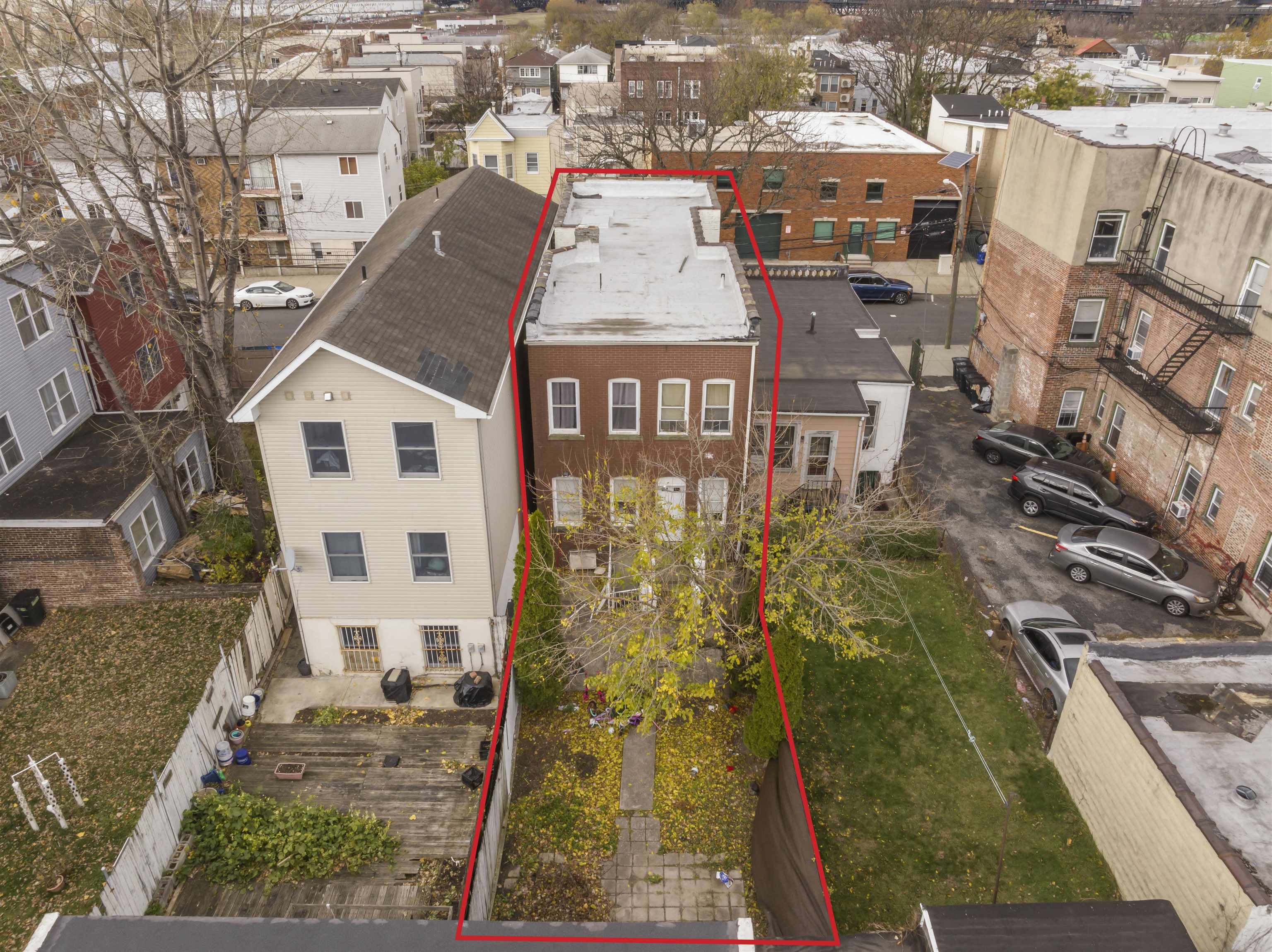 12 WRIGHT AVE - Photo 3