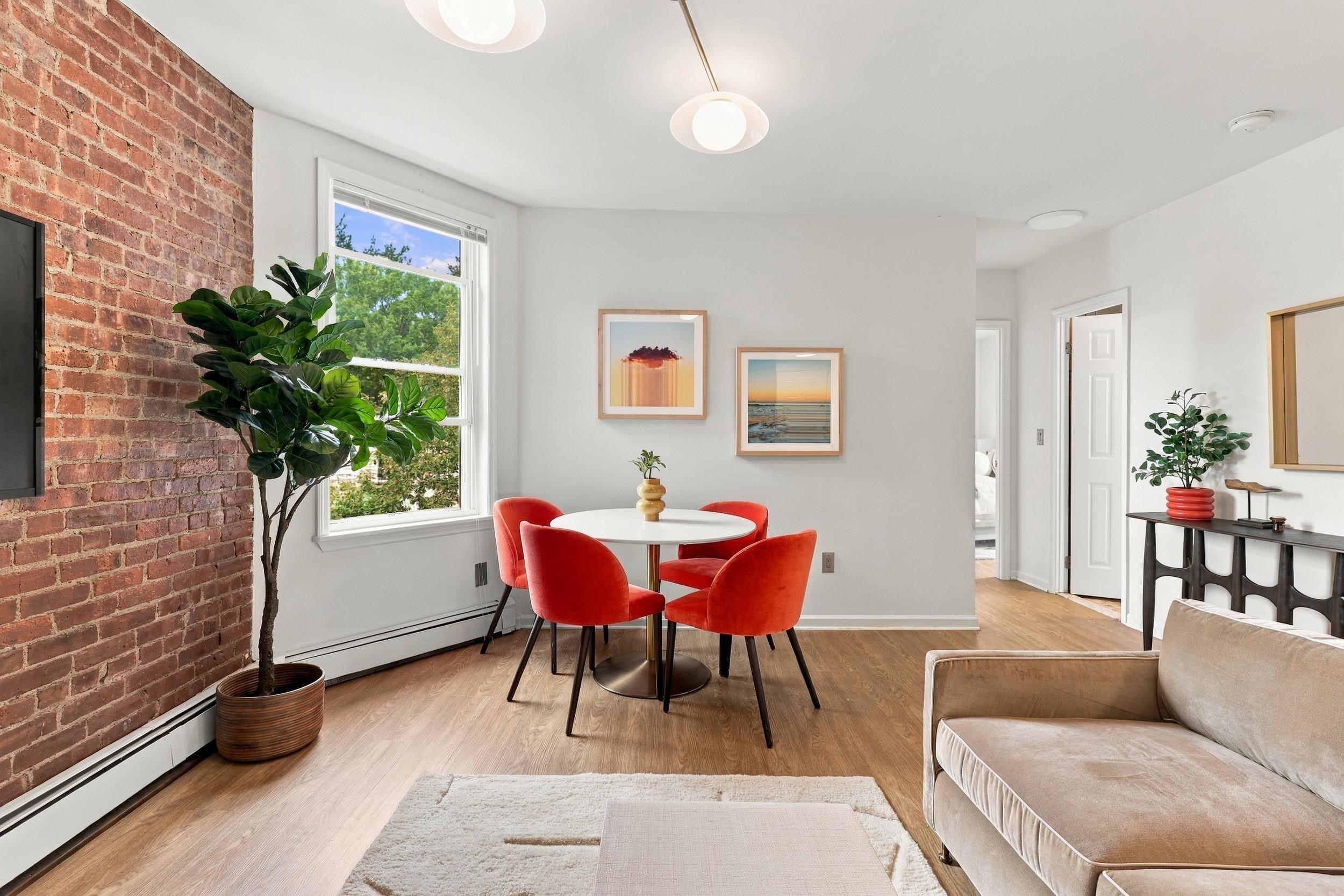 234 6TH ST - Photo 5