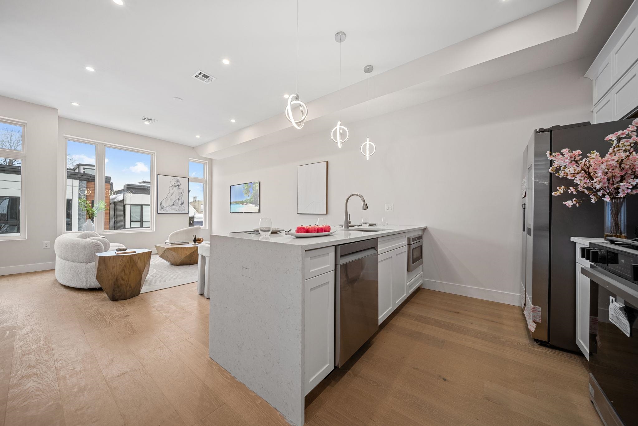 31 GRAHAM ST - Photo 3