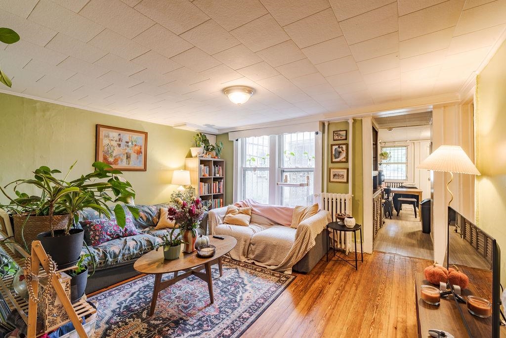 94 HANCOCK AVE - Photo 2