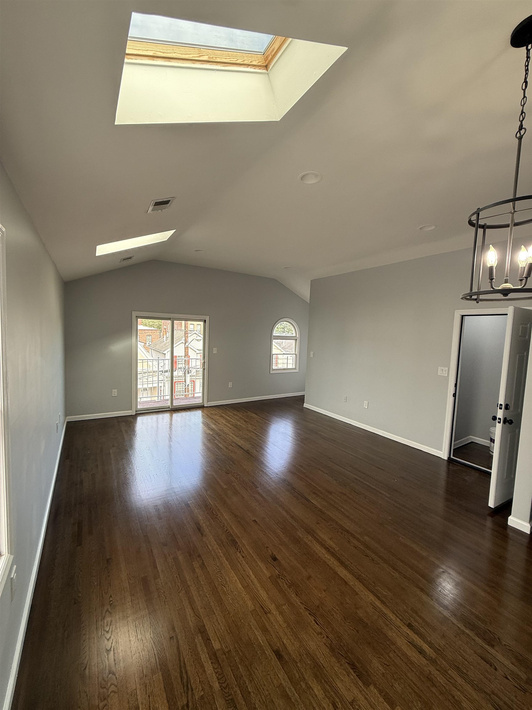 129 MYRTLE AVE - Photo 2