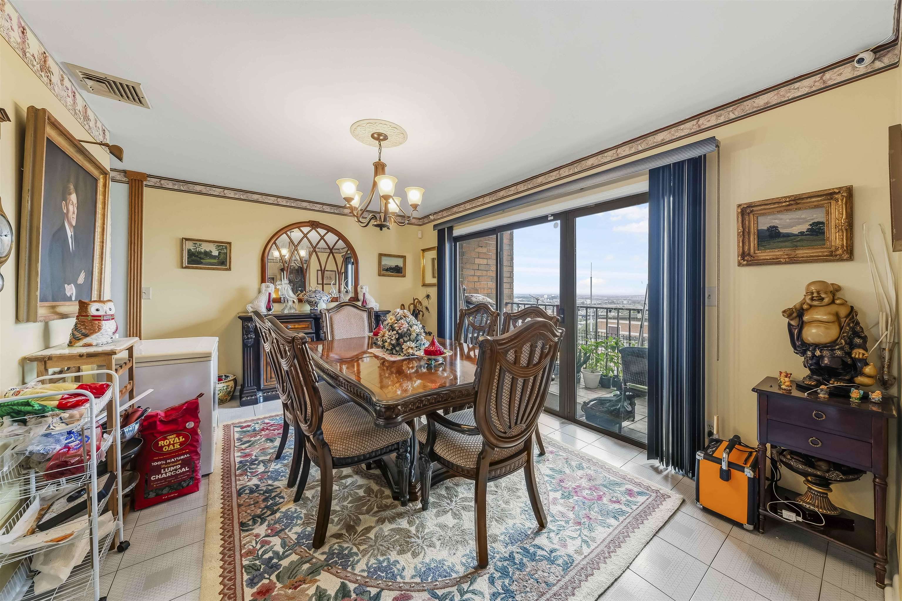 2025 GRAND AVE - Photo 5