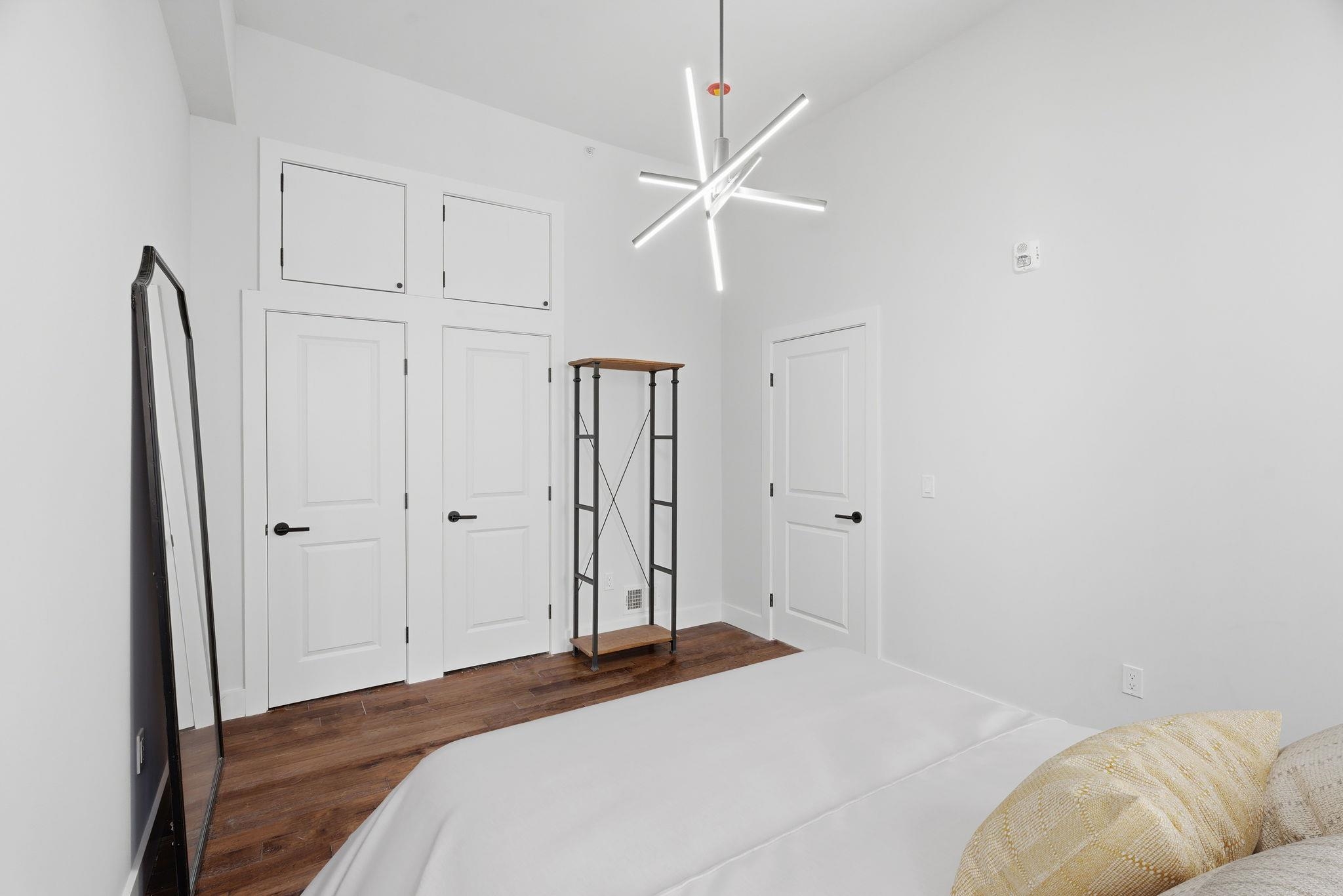 104 GLENWOOD AVE - Photo 5