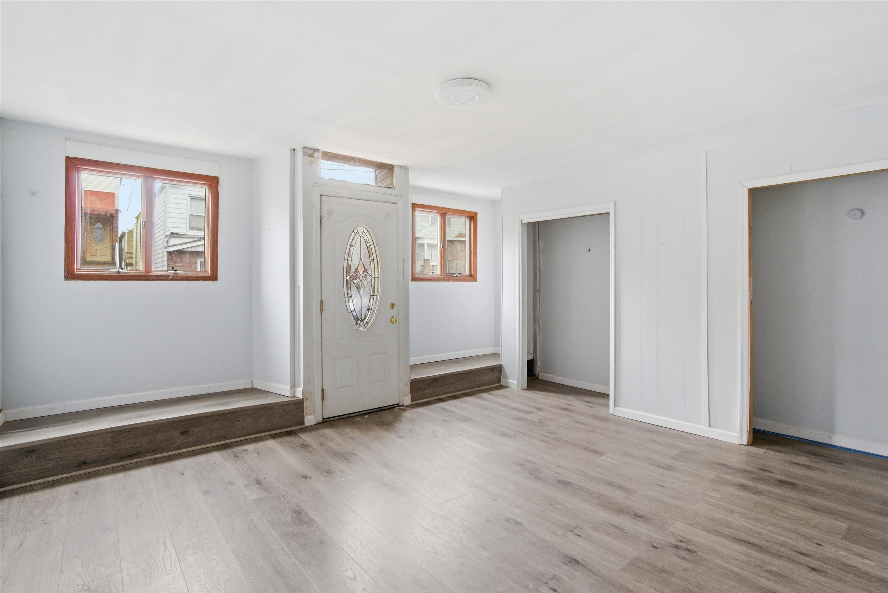 13 COTTAGE ST - Photo 3