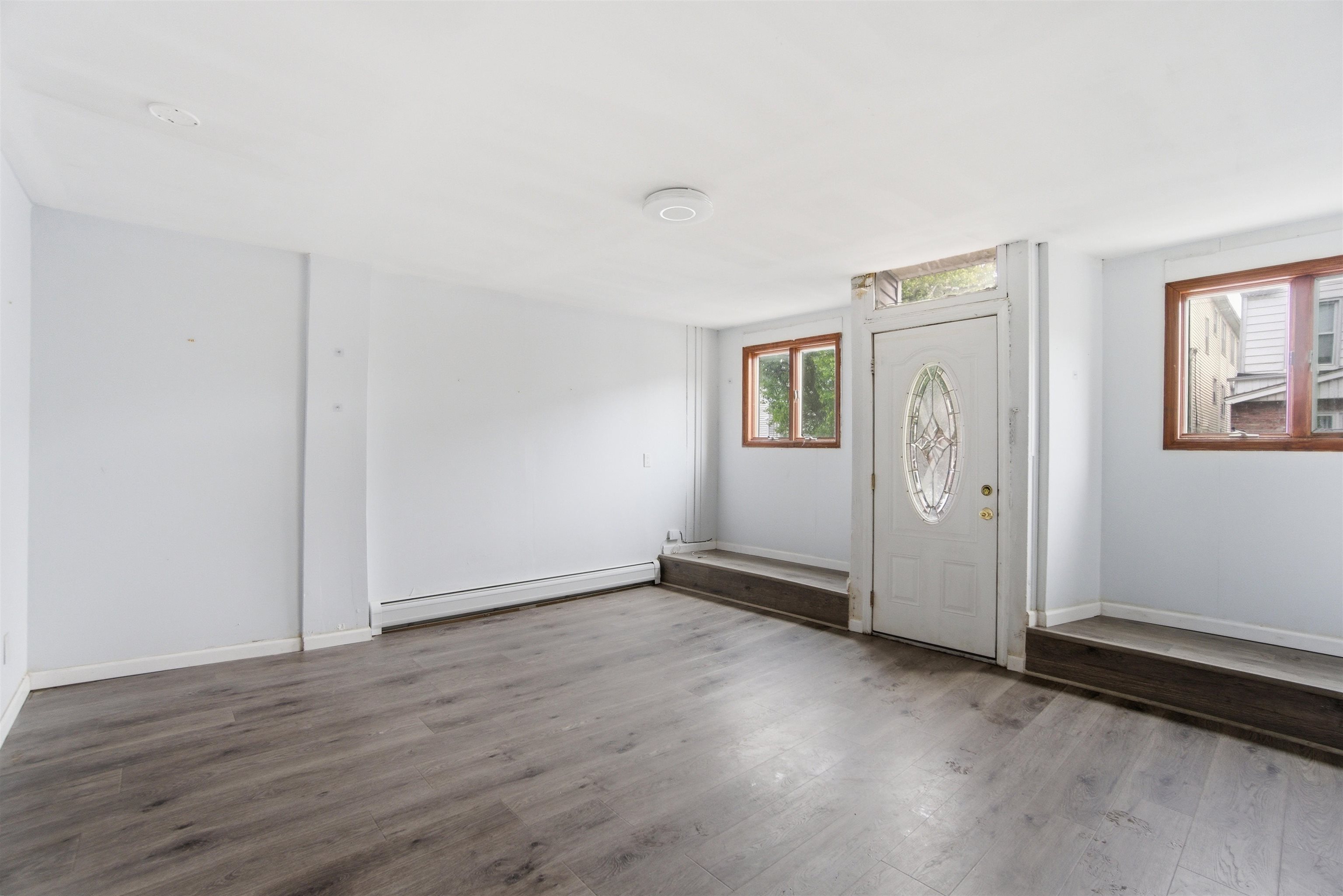 13 COTTAGE ST - Photo 4