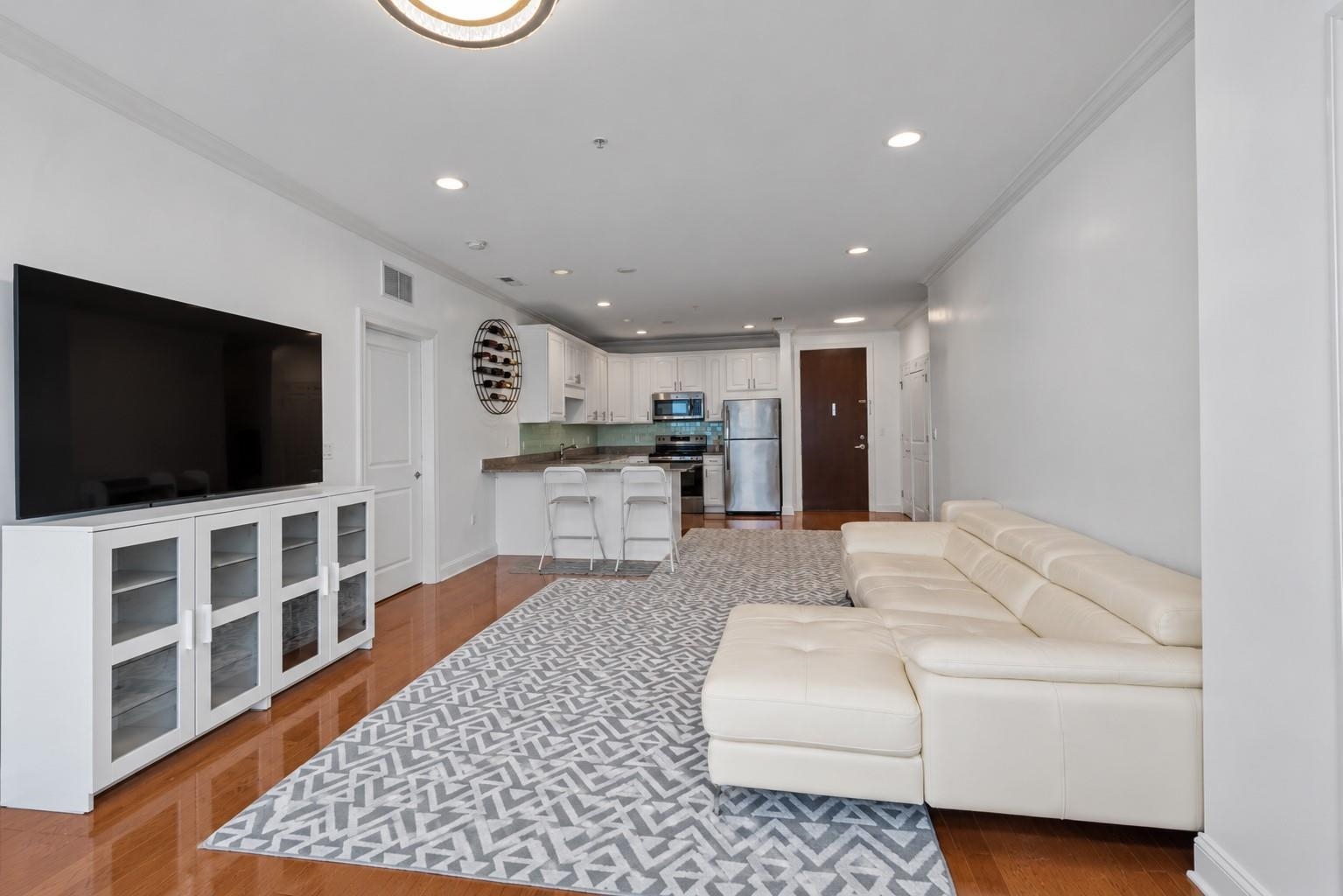 20 AVENUE AT PORT IMPERIAL - Photo 4