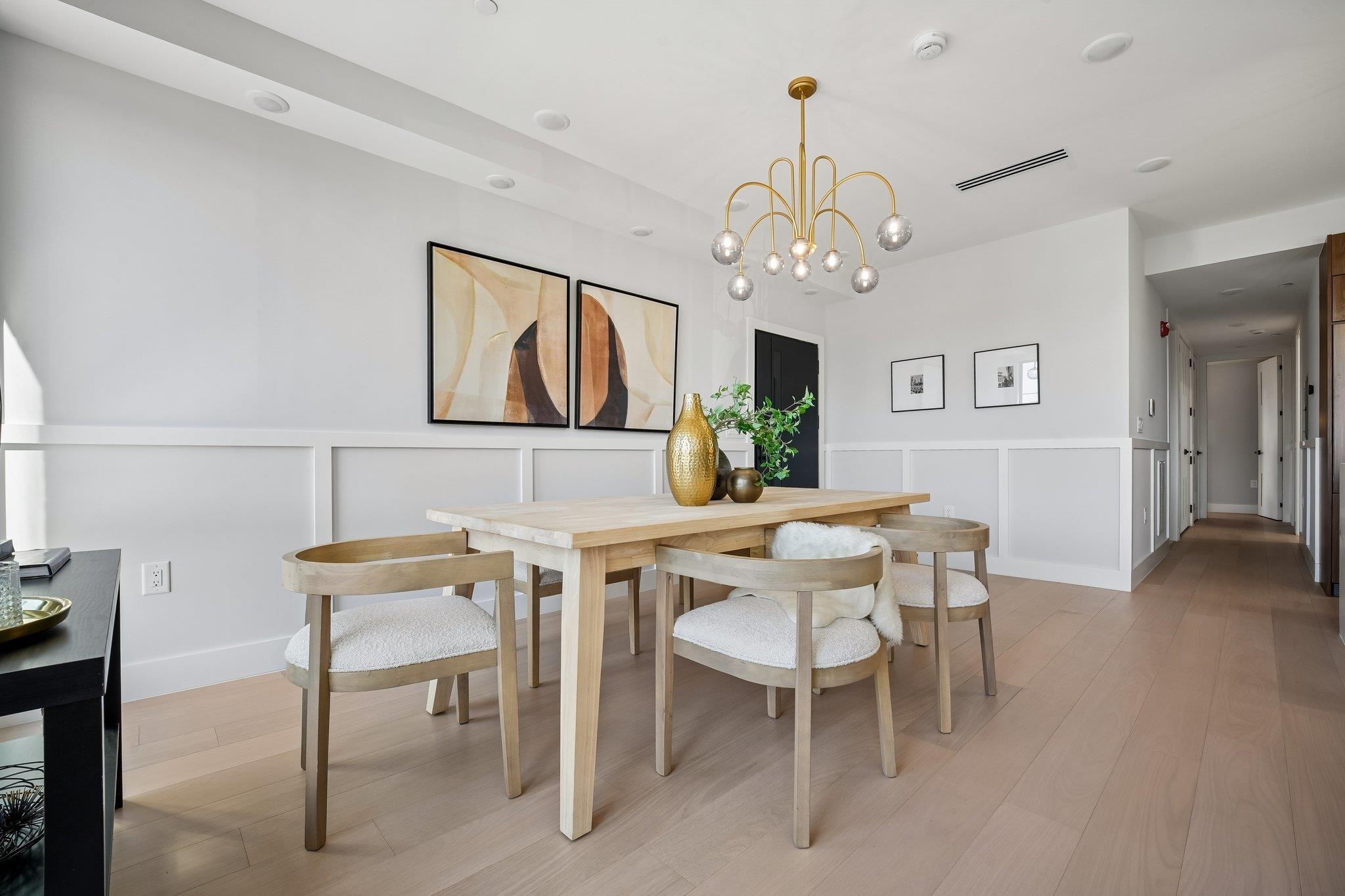 6 ELIZABETH ST #2