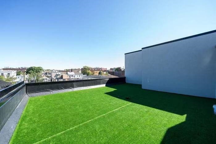517 7TH ST - Photo 2