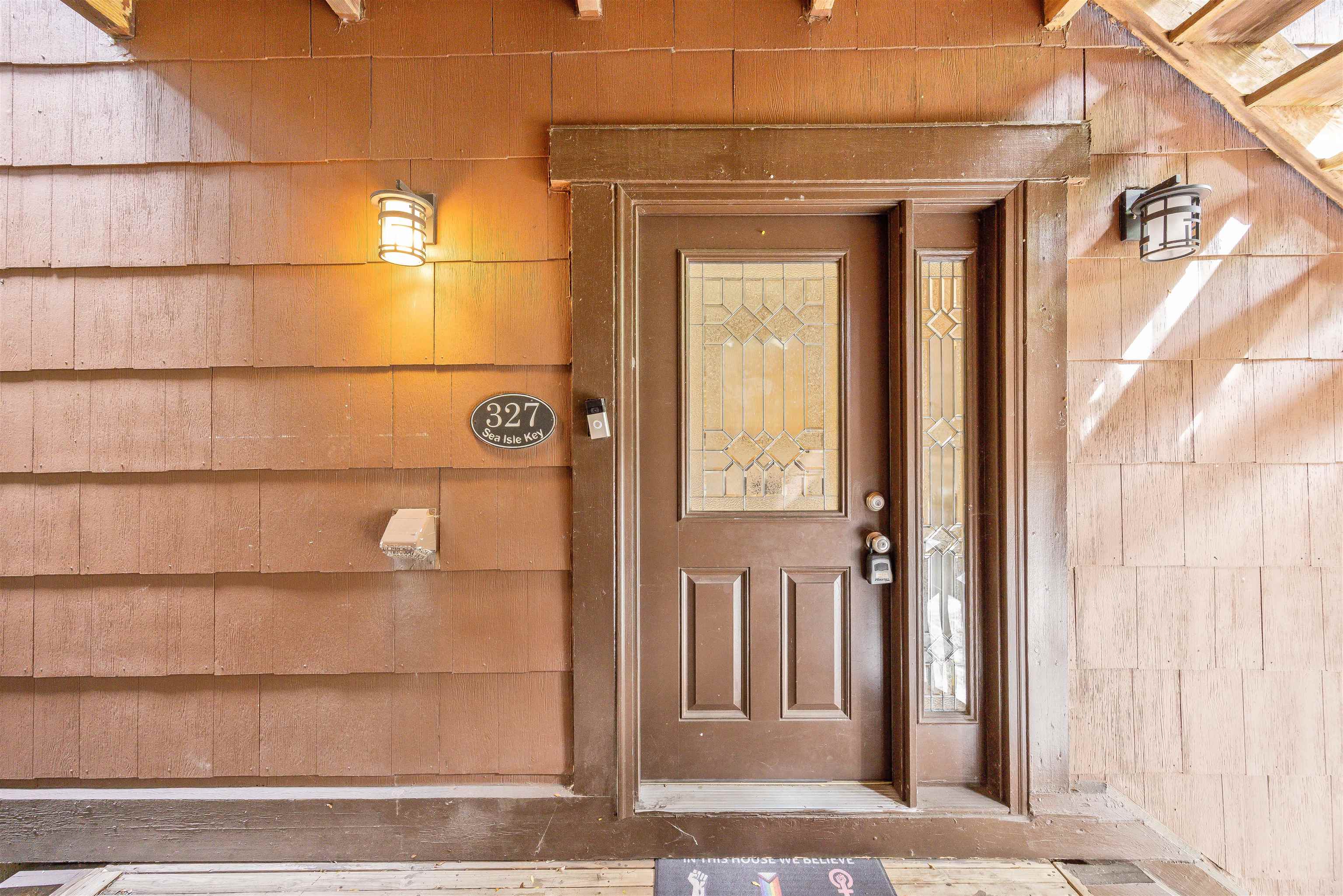 327 SEA ISLE KEY - Photo 2