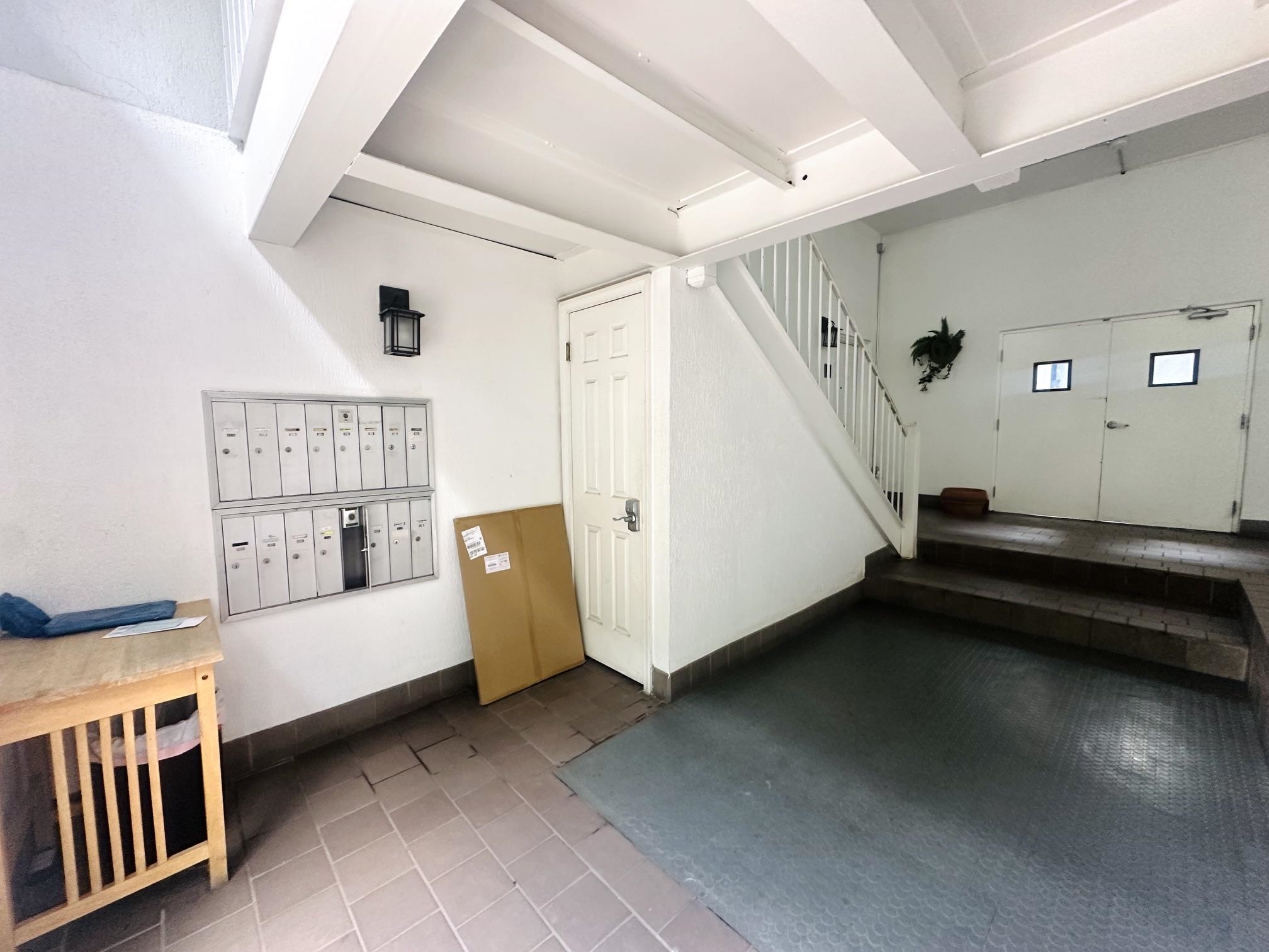 82 JACKSON ST - Photo 3