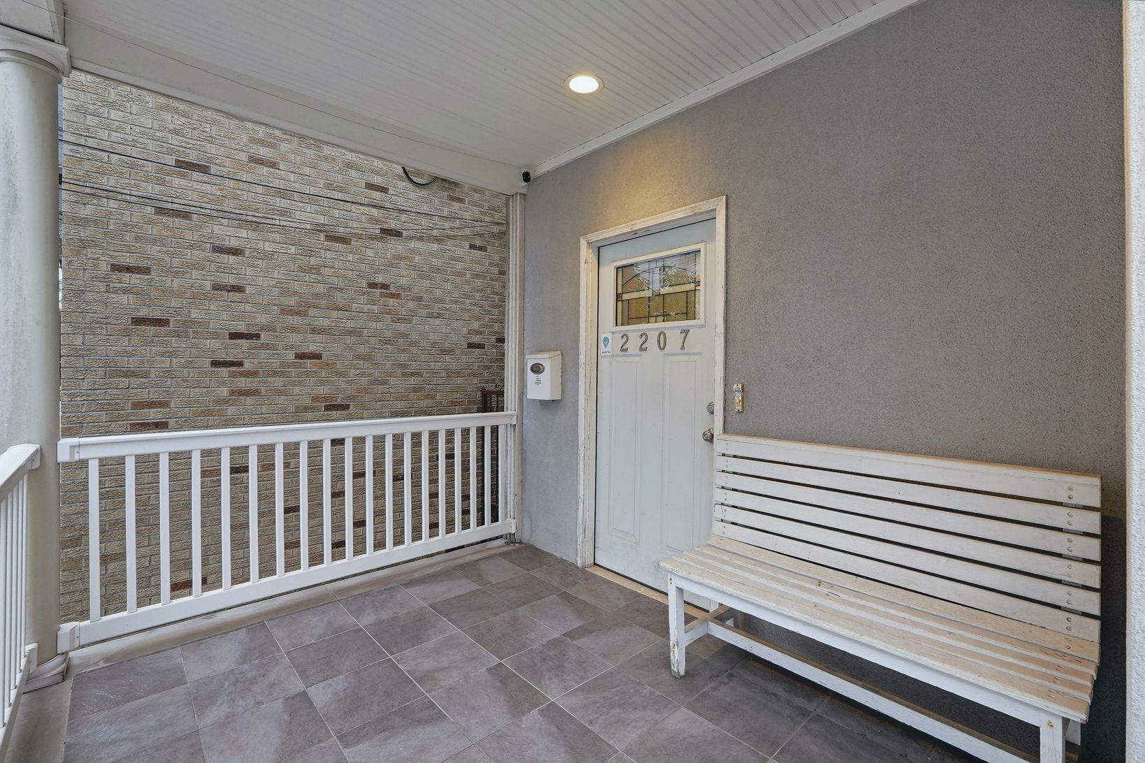 2207 KERRIGAN AVE - Photo 2