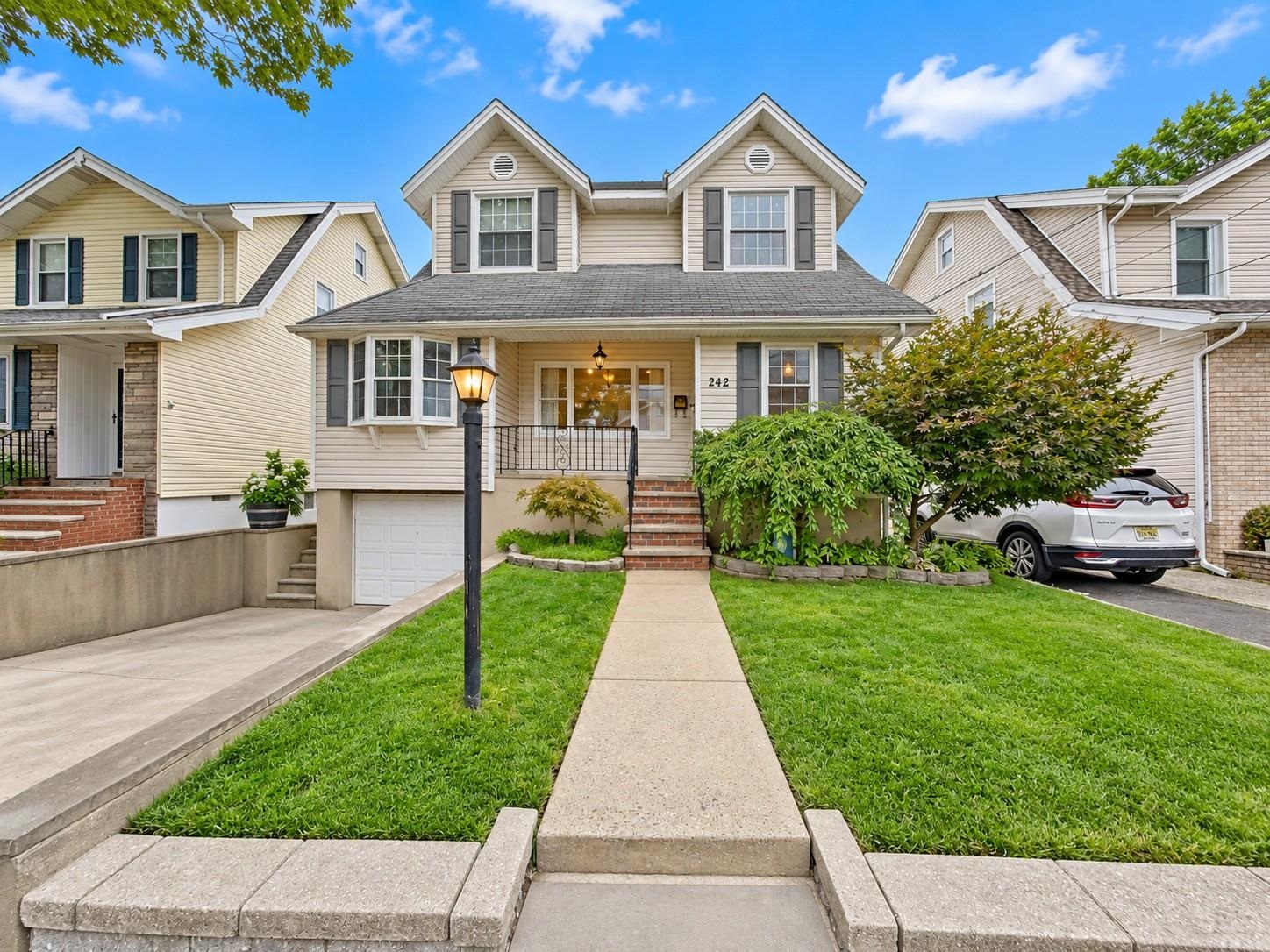 242 SUMMIT AVE - Photo 2