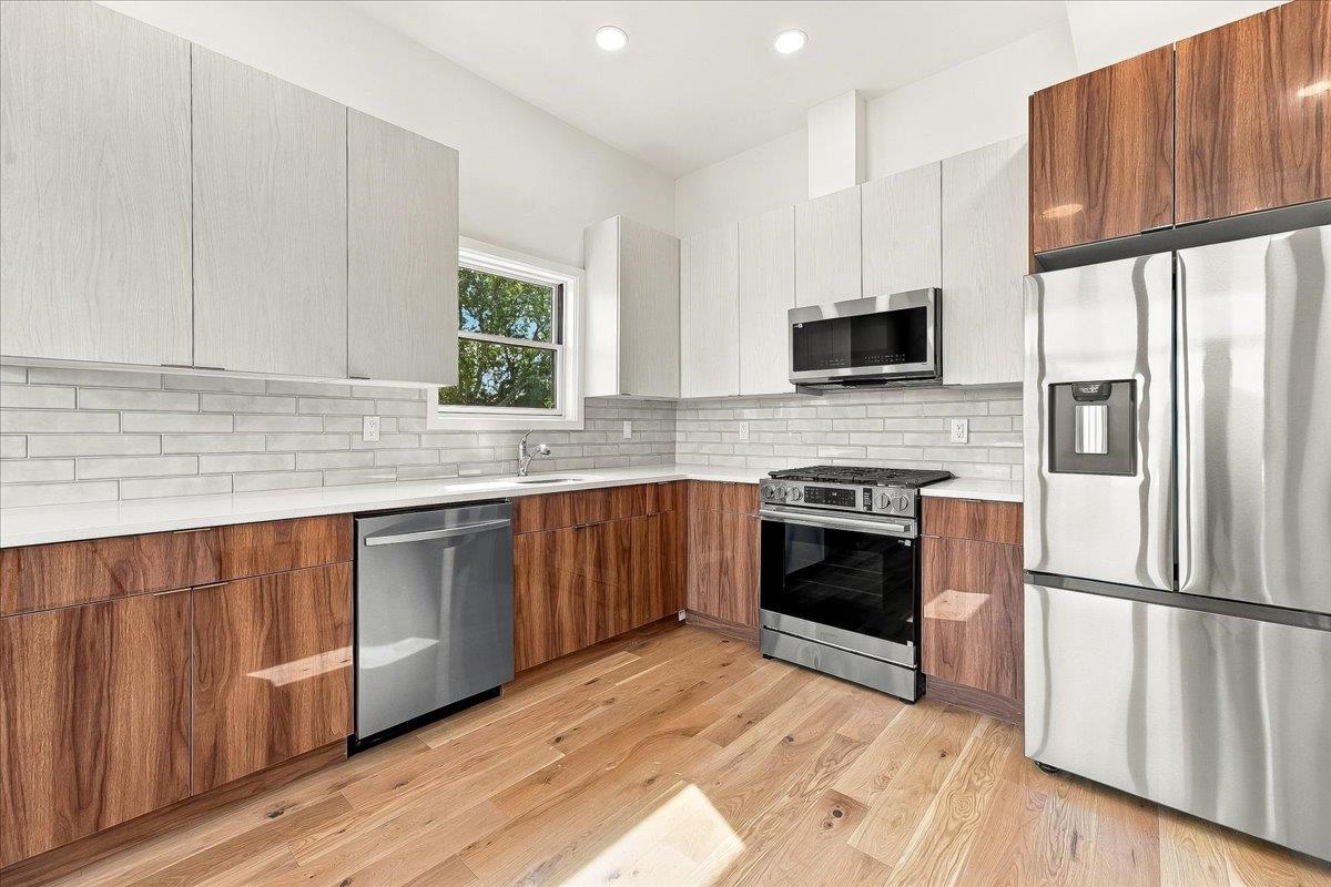 24 WEST 19TH ST - Photo 3