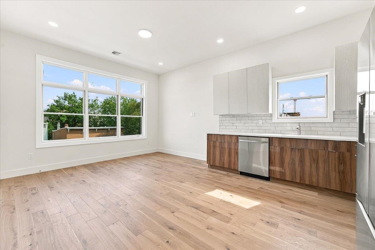 24 WEST 19TH ST - Photo 4