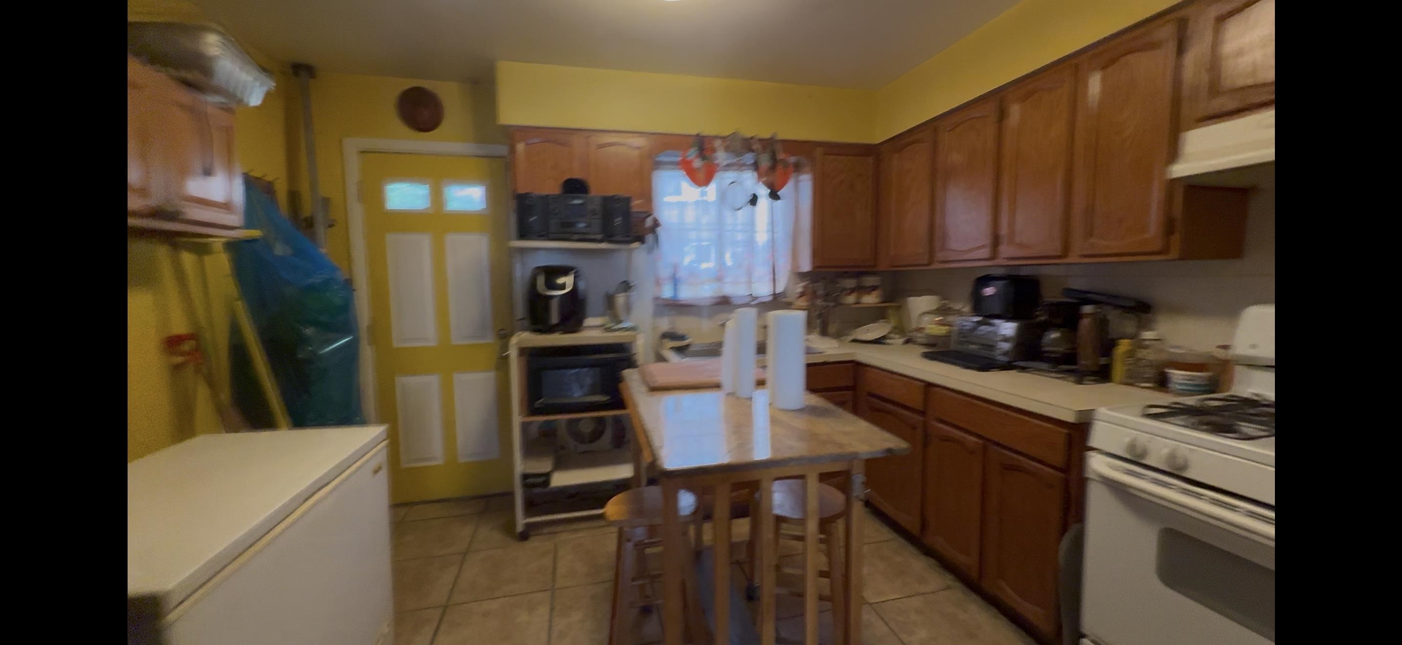 14 VAN NOSTRAND AVE - Photo 2