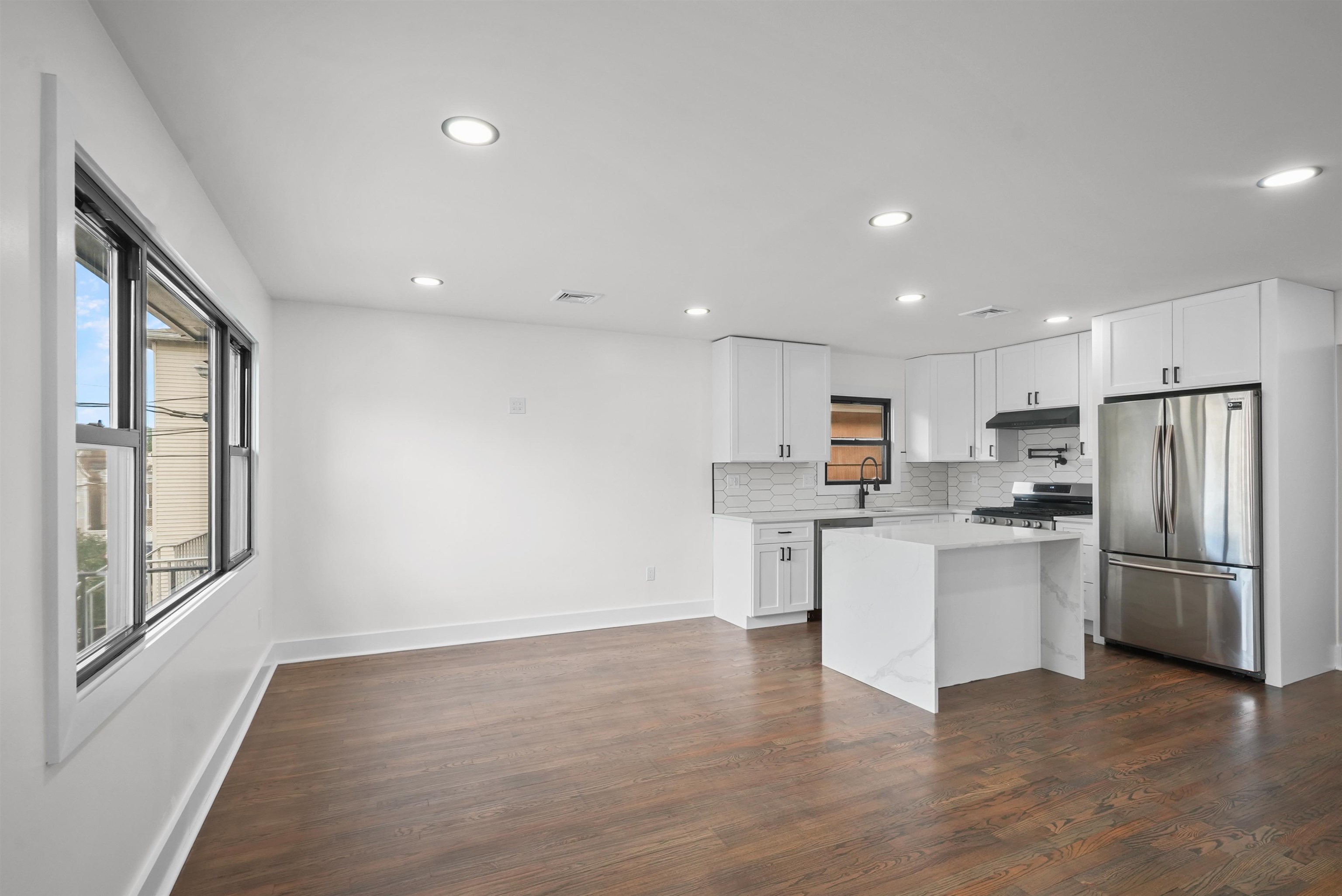 4314 COTTAGE AVE - Photo 3