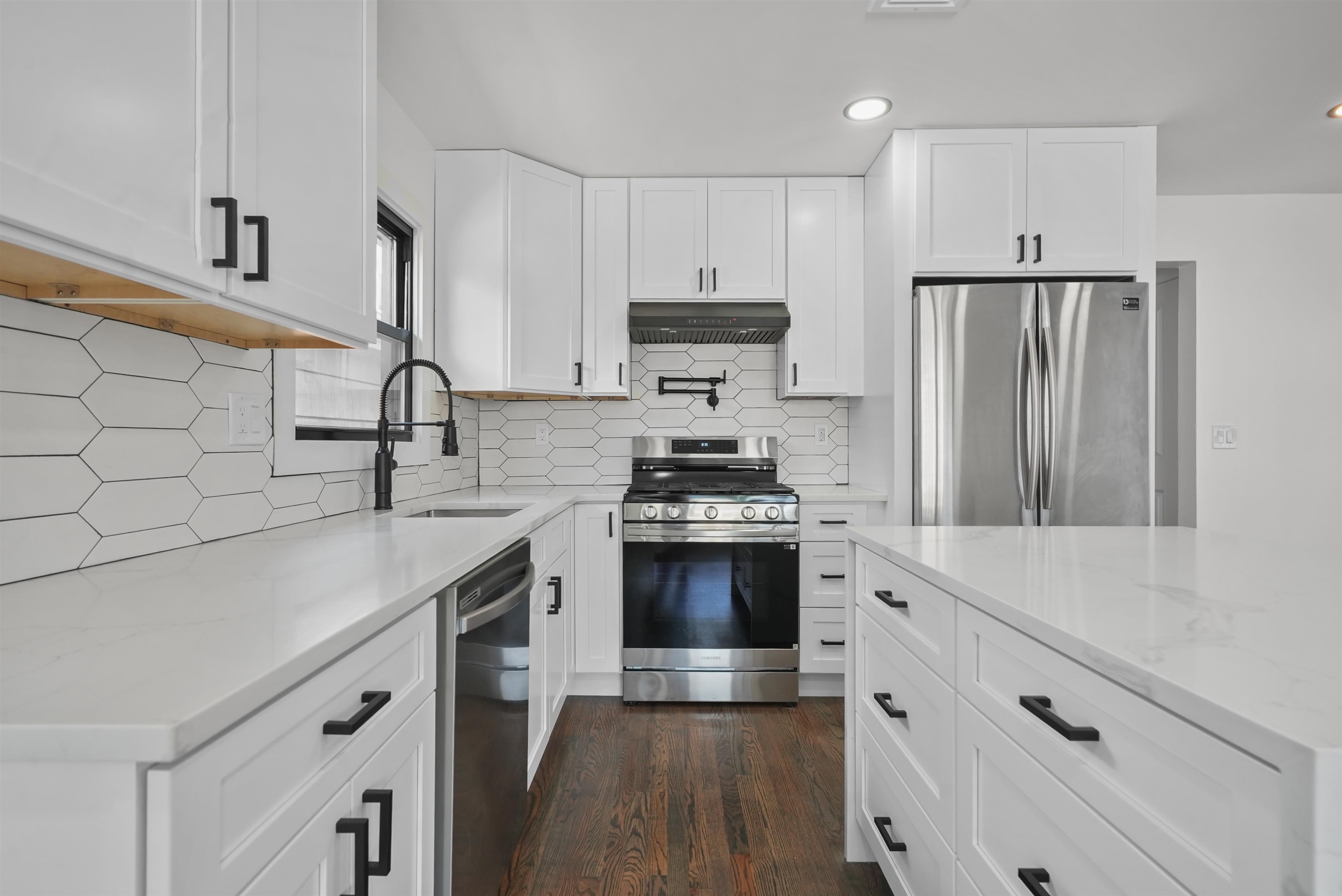 4314 COTTAGE AVE - Photo 4