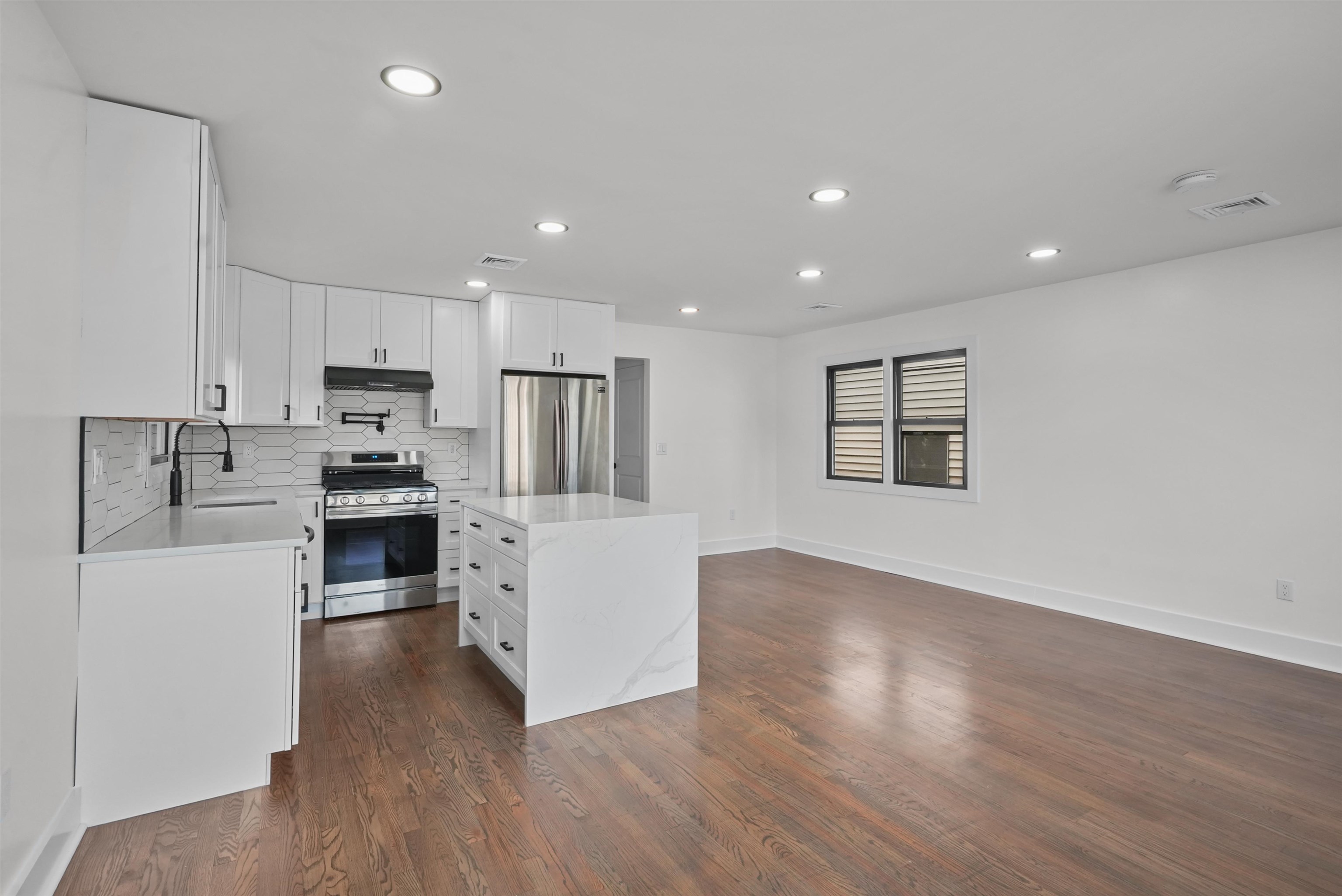 4314 COTTAGE AVE - Photo 5