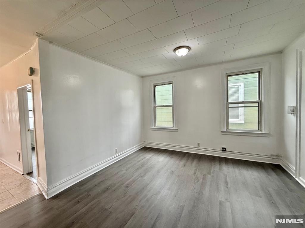 286 BOYD AVE - Photo 2