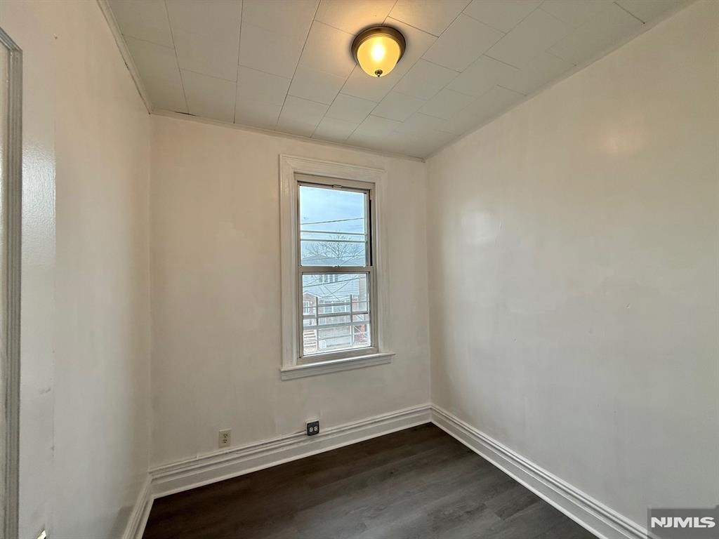 286 BOYD AVE - Photo 5