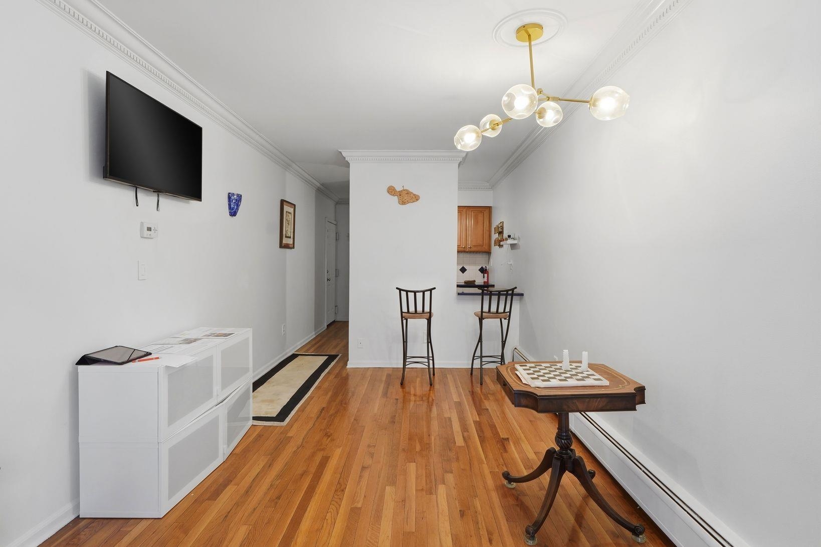 278 MONMOUTH ST - Photo 5