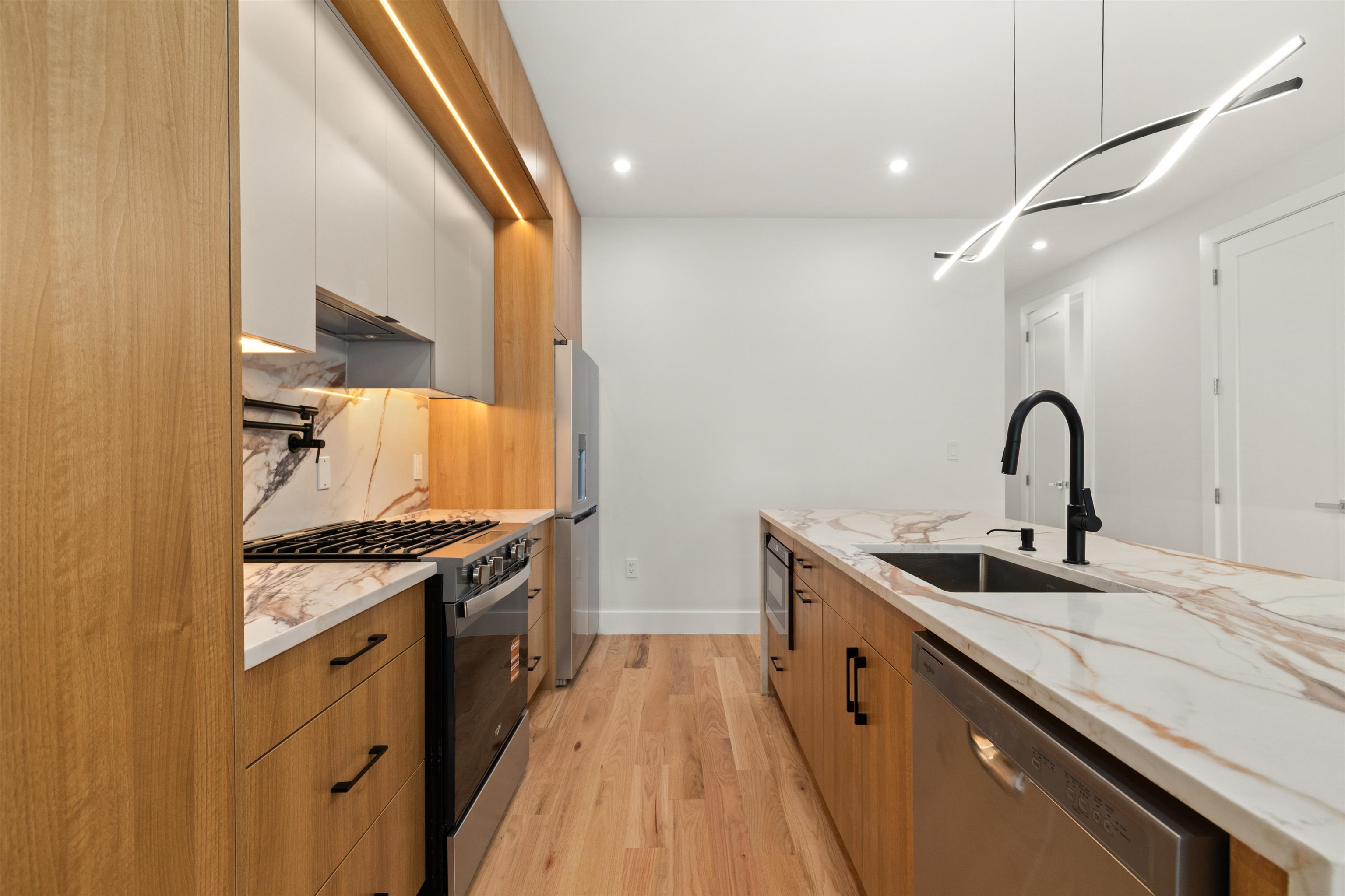 85 SHERMAN PL - Photo 5