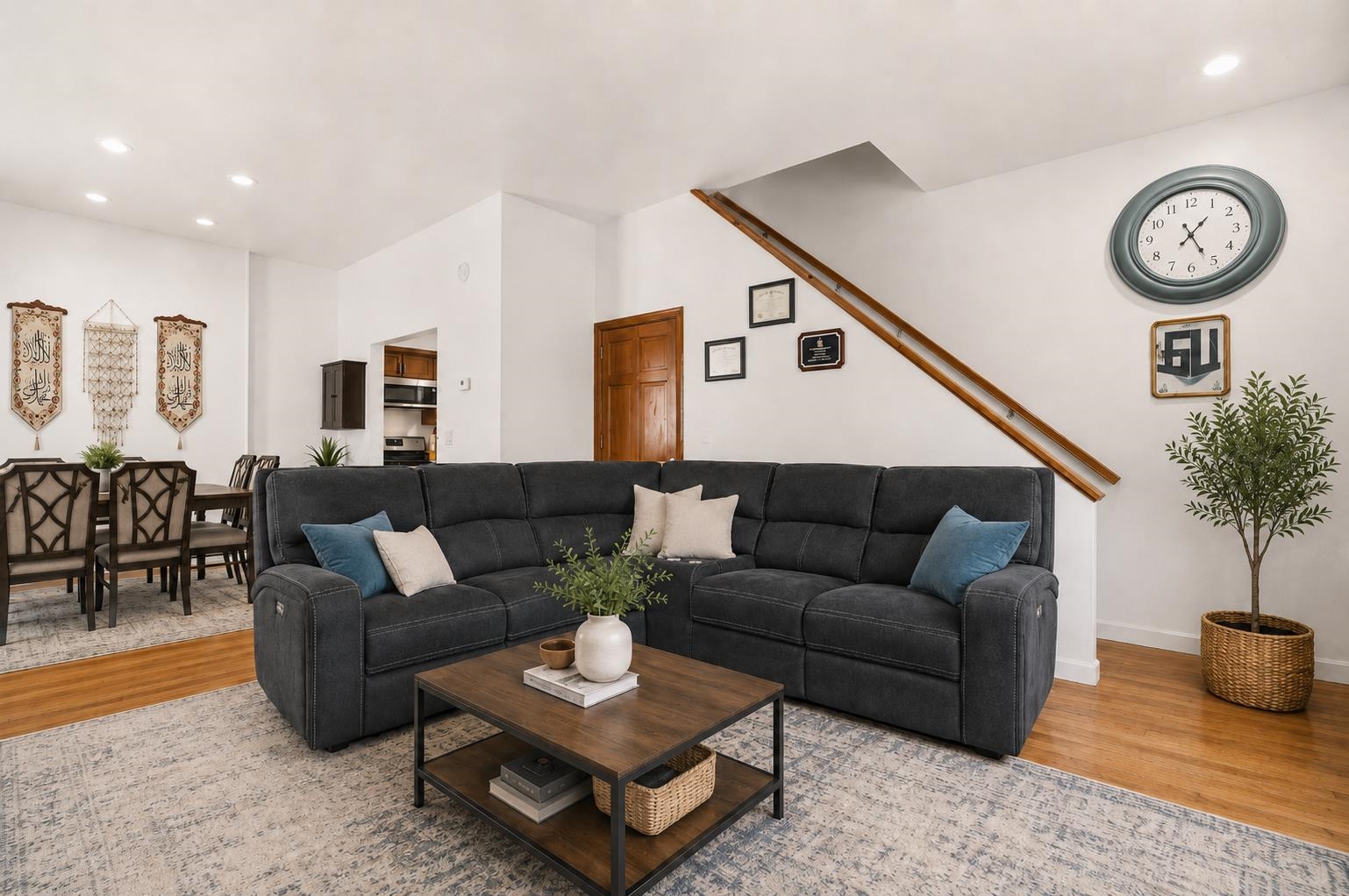 1802 PALISADE AVE - Photo 3