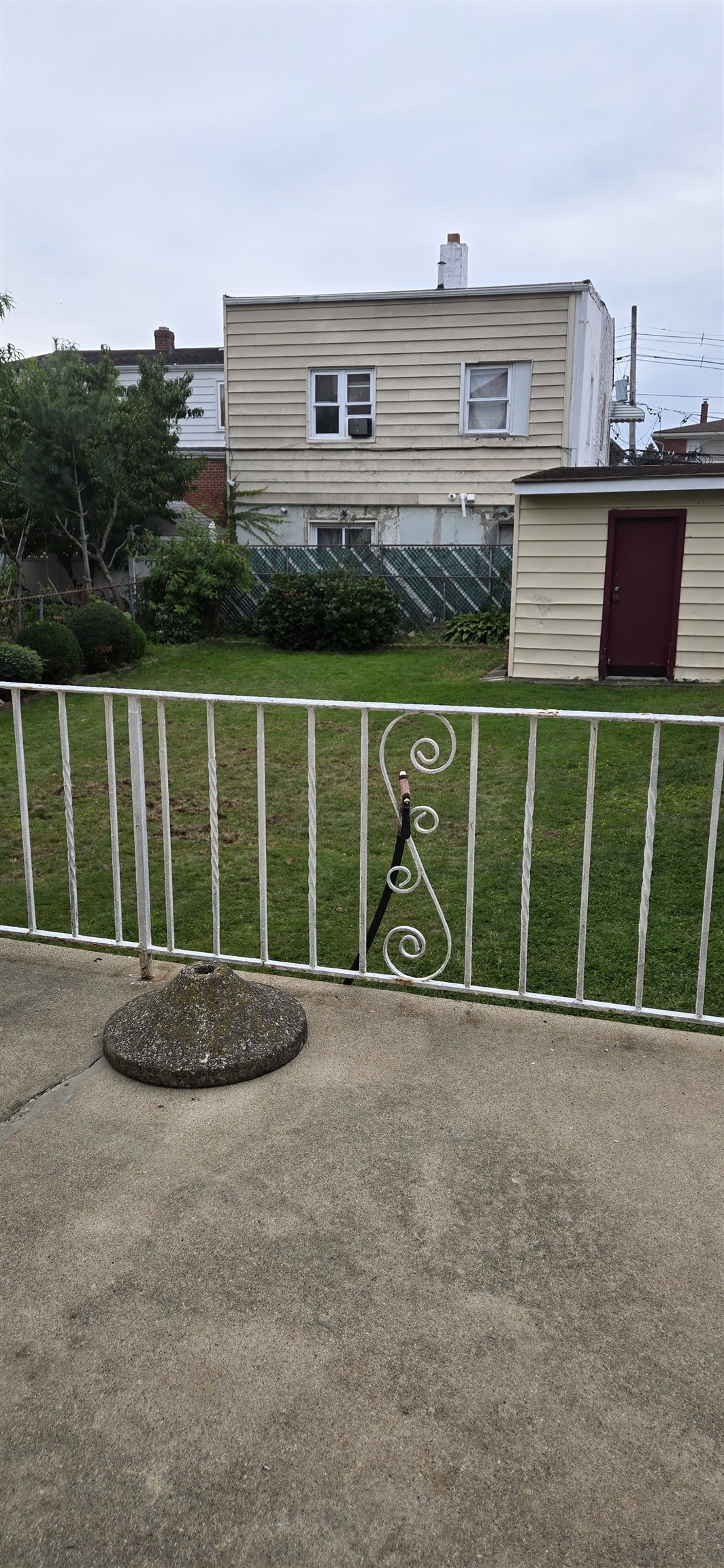 411 74TH ST - Photo 5