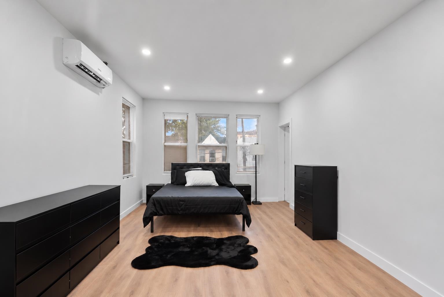 42 NEW ST - Photo 5