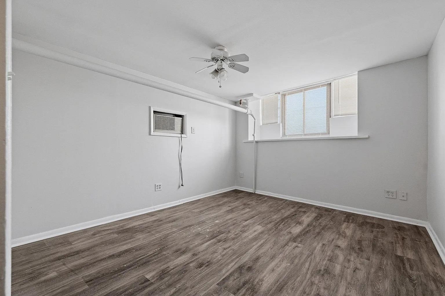 761 AVENUE A - Photo 4