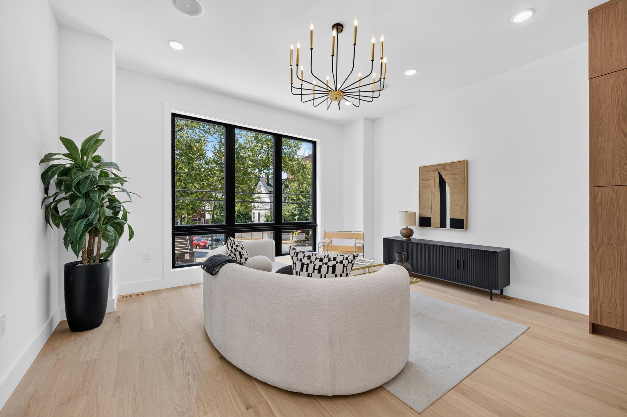 57 WAVERLY ST - Photo 4