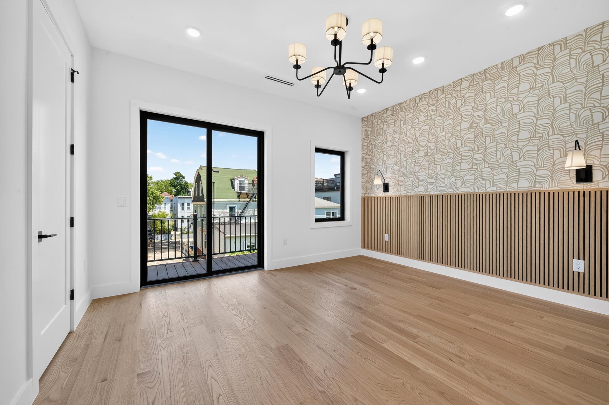 57 WAVERLY ST - Photo 2