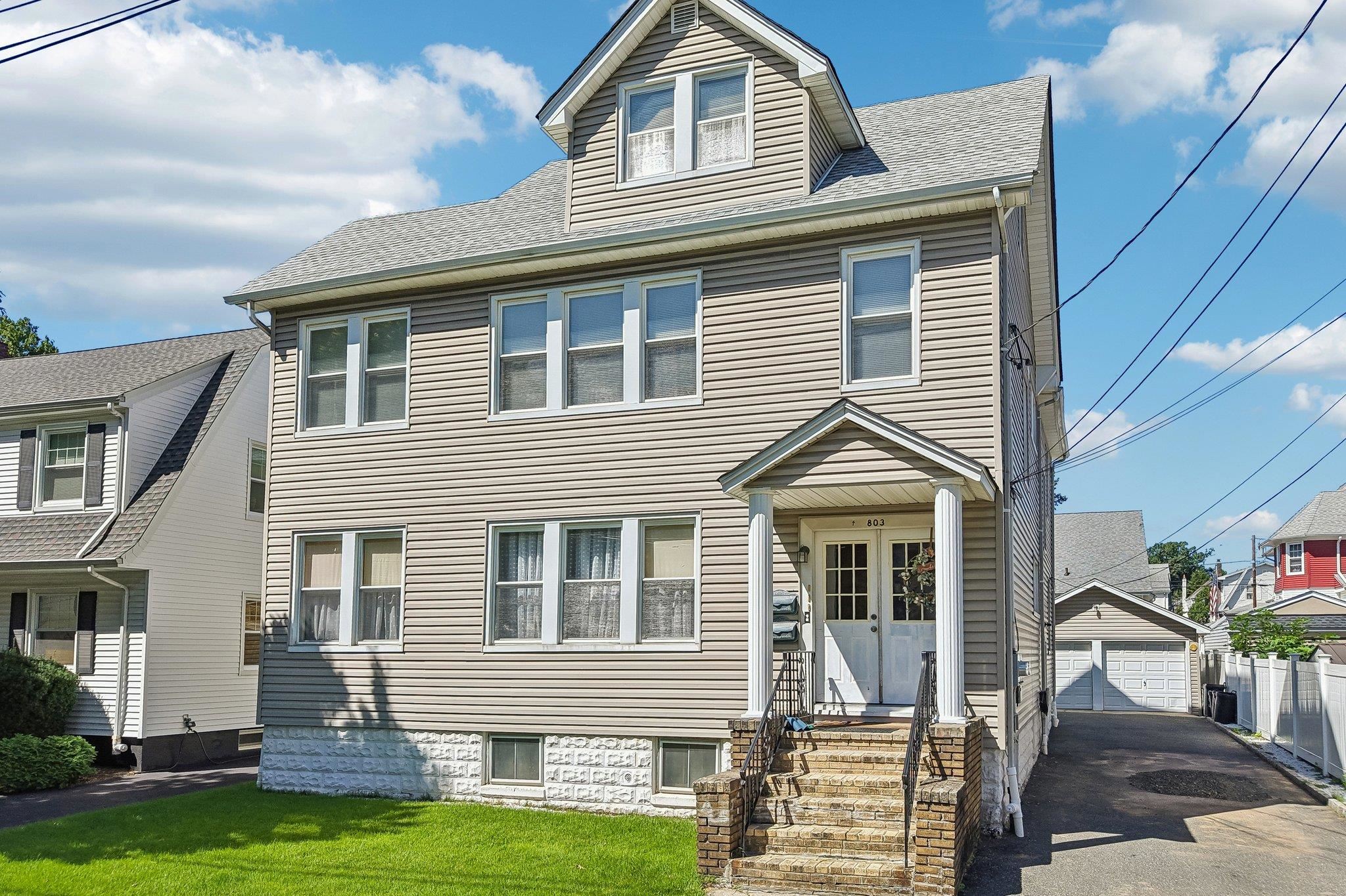 803 DEVON ST - Photo 3