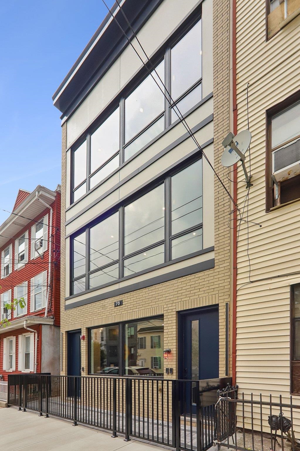 78 ZABRISKIE ST - Photo 2