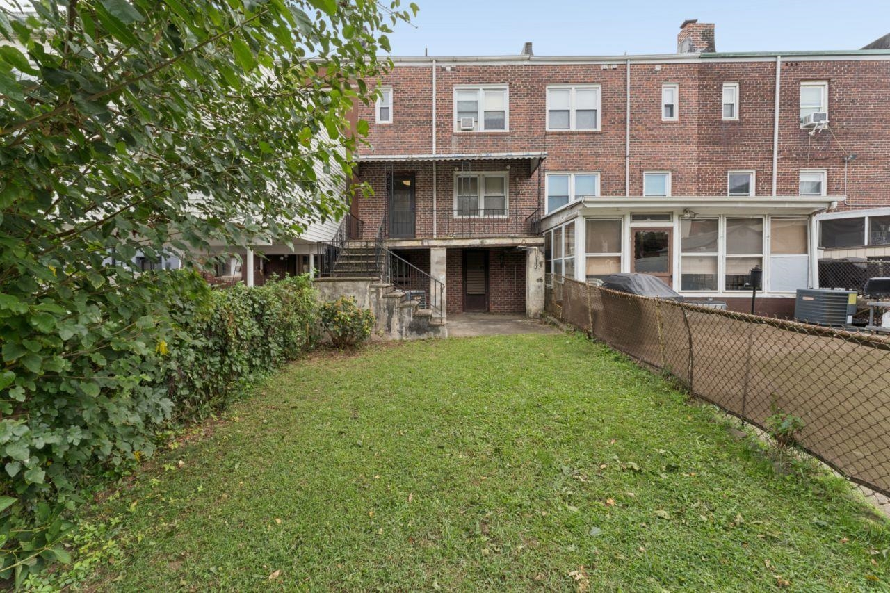 71 3RD ST - Photo 4