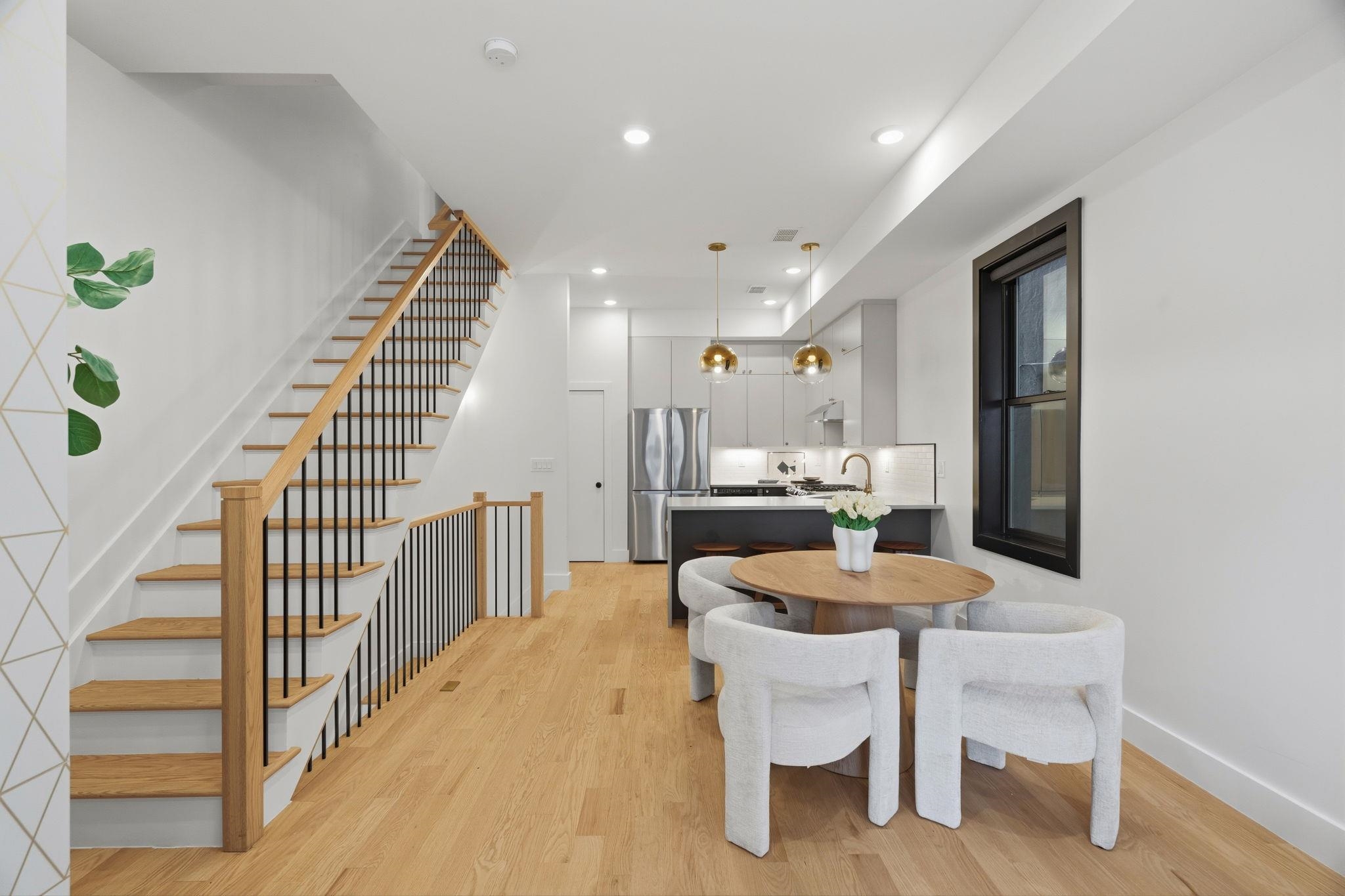 20 WESTERVELT PL #2-FRONT