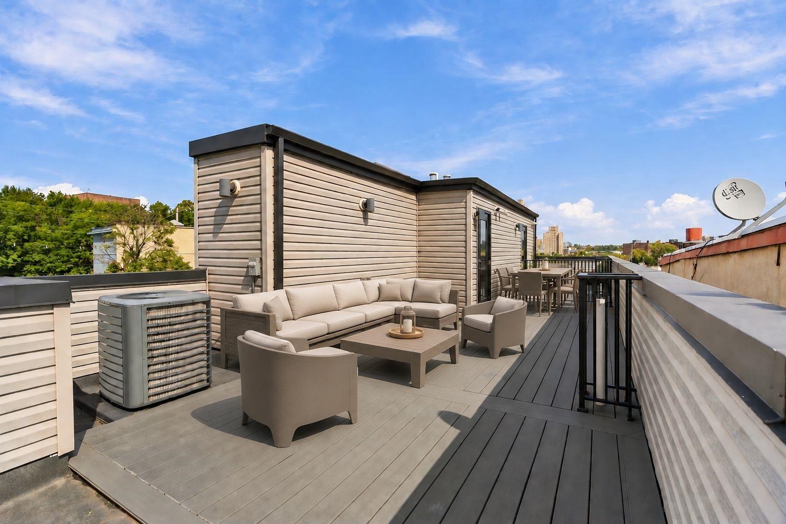 20 WESTERVELT PL #2-FRONT