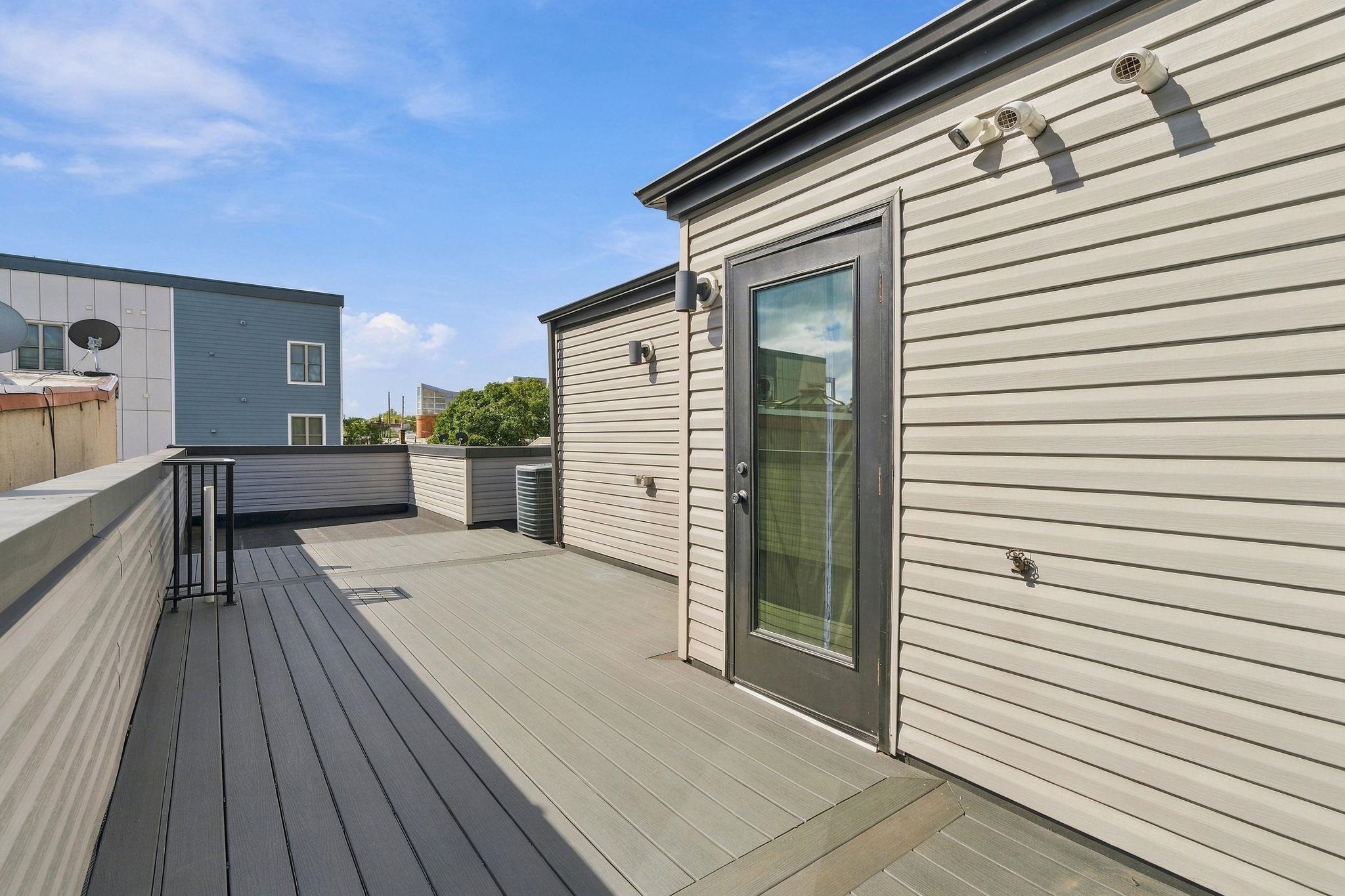 20 WESTERVELT PL #2-FRONT