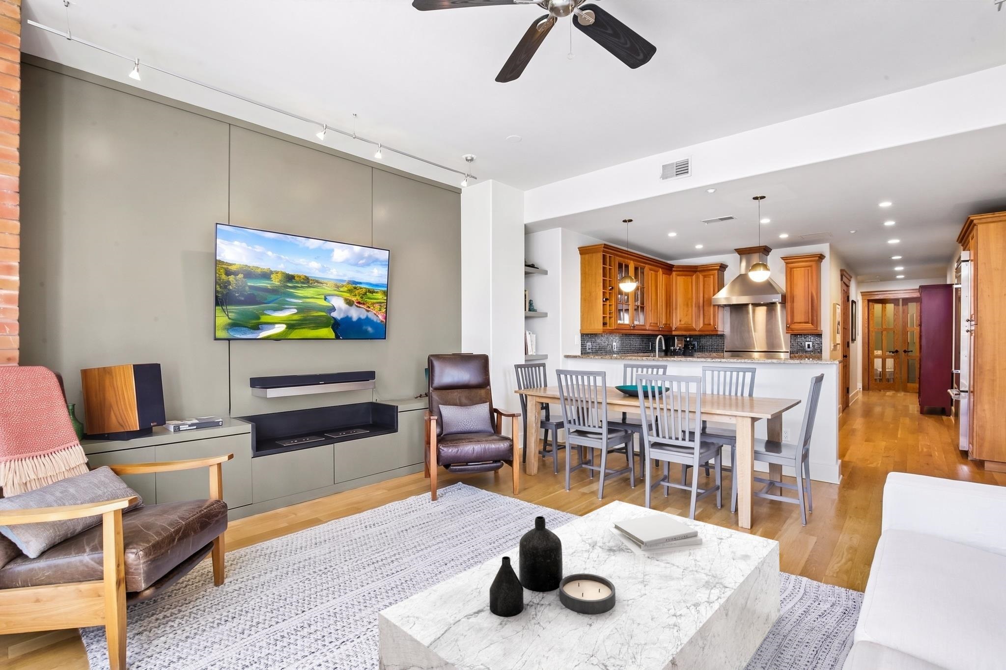 174 WASHINGTON ST - Photo 4
