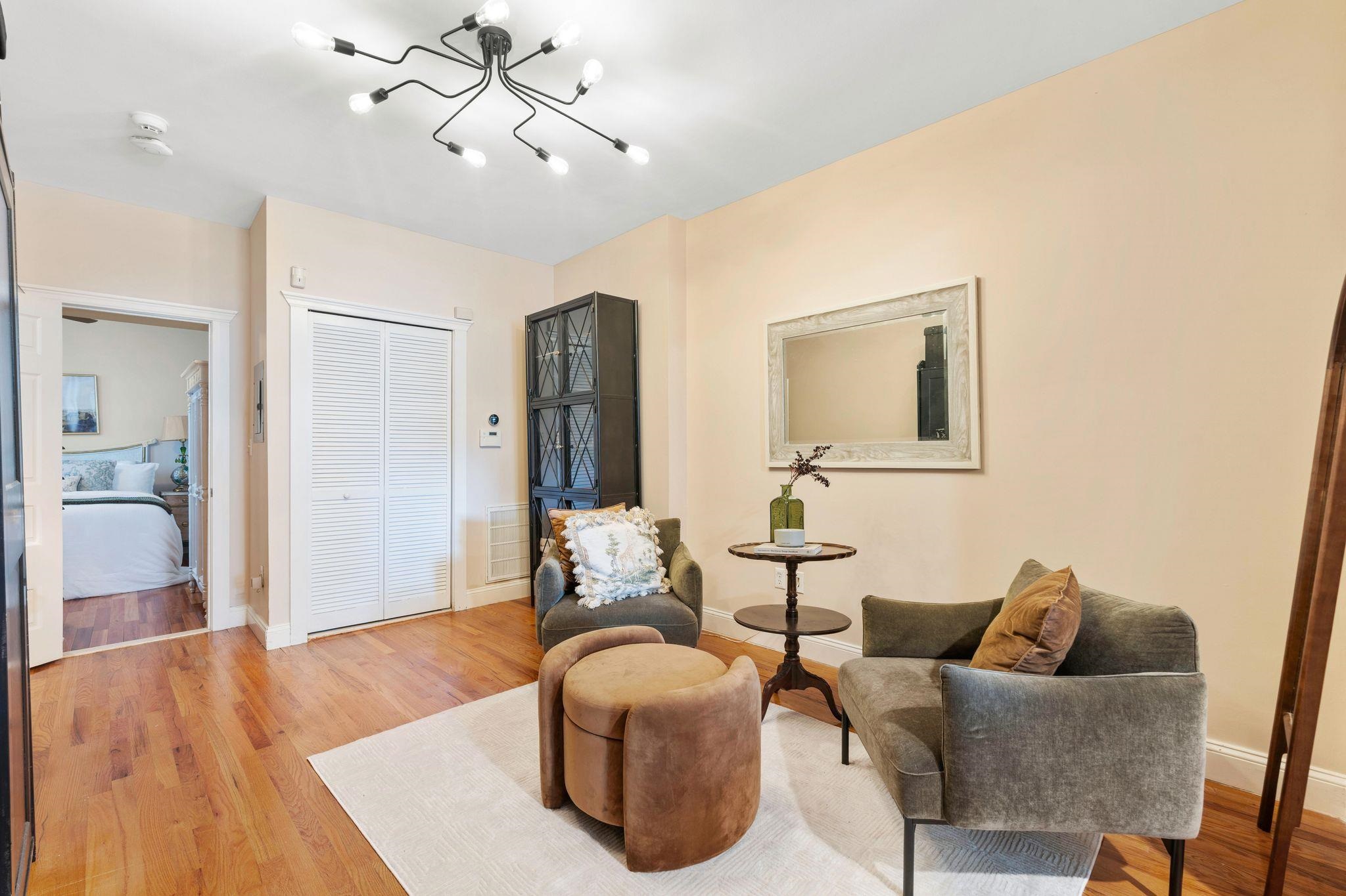 220 7TH ST - Photo 2