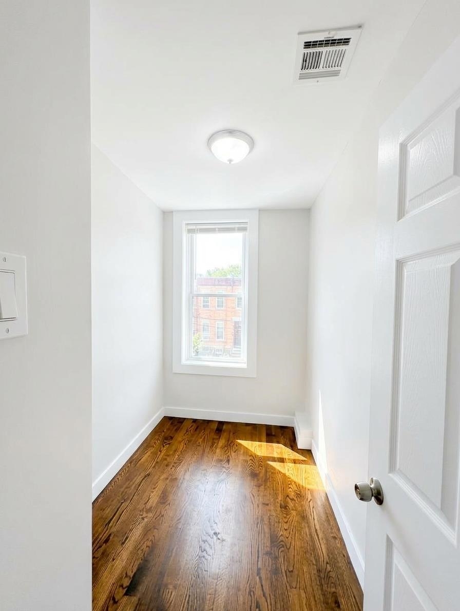 398 WOODLAWN AVE - Photo 4