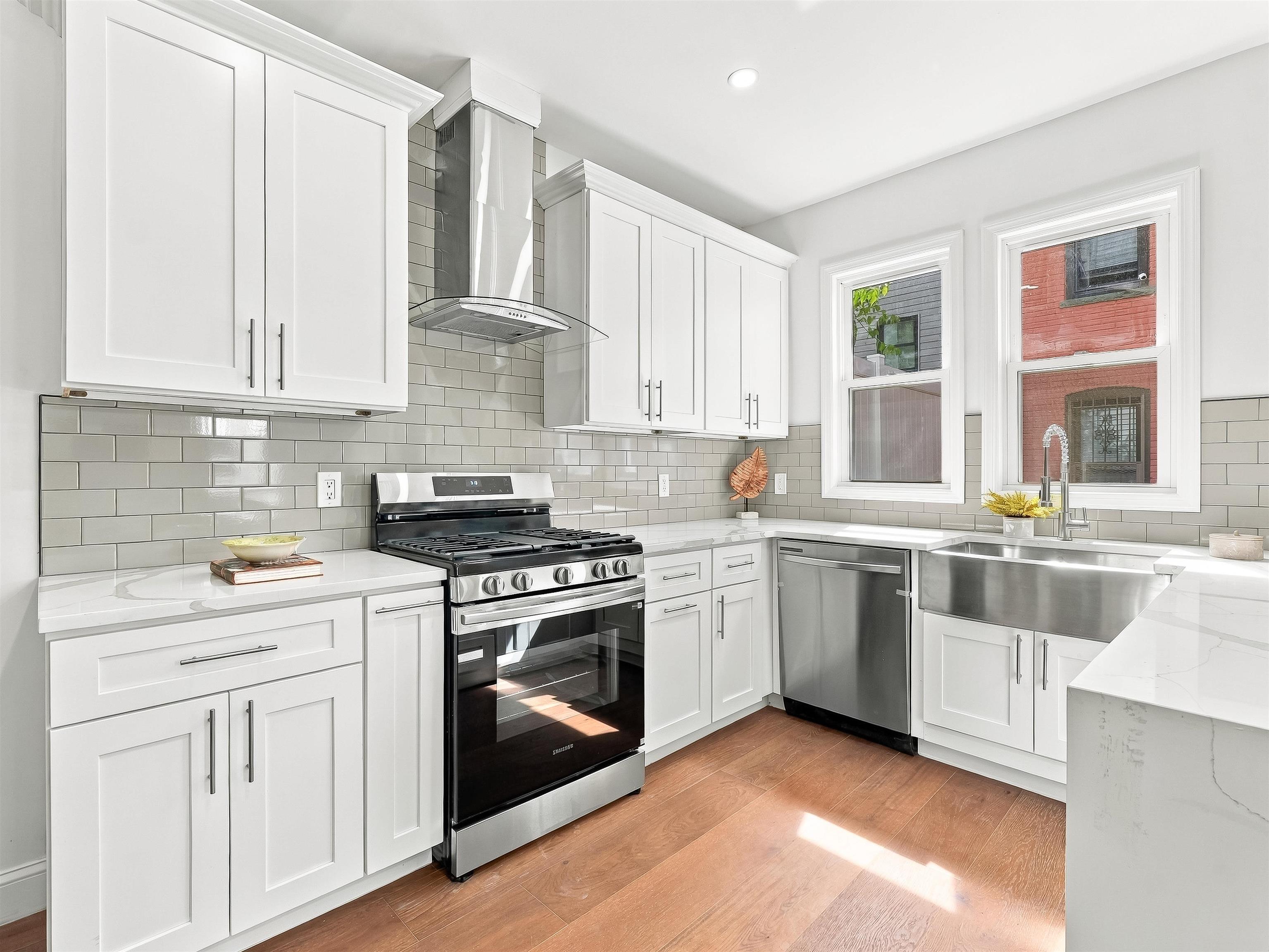 42 PASSAIC AVE - Photo 5